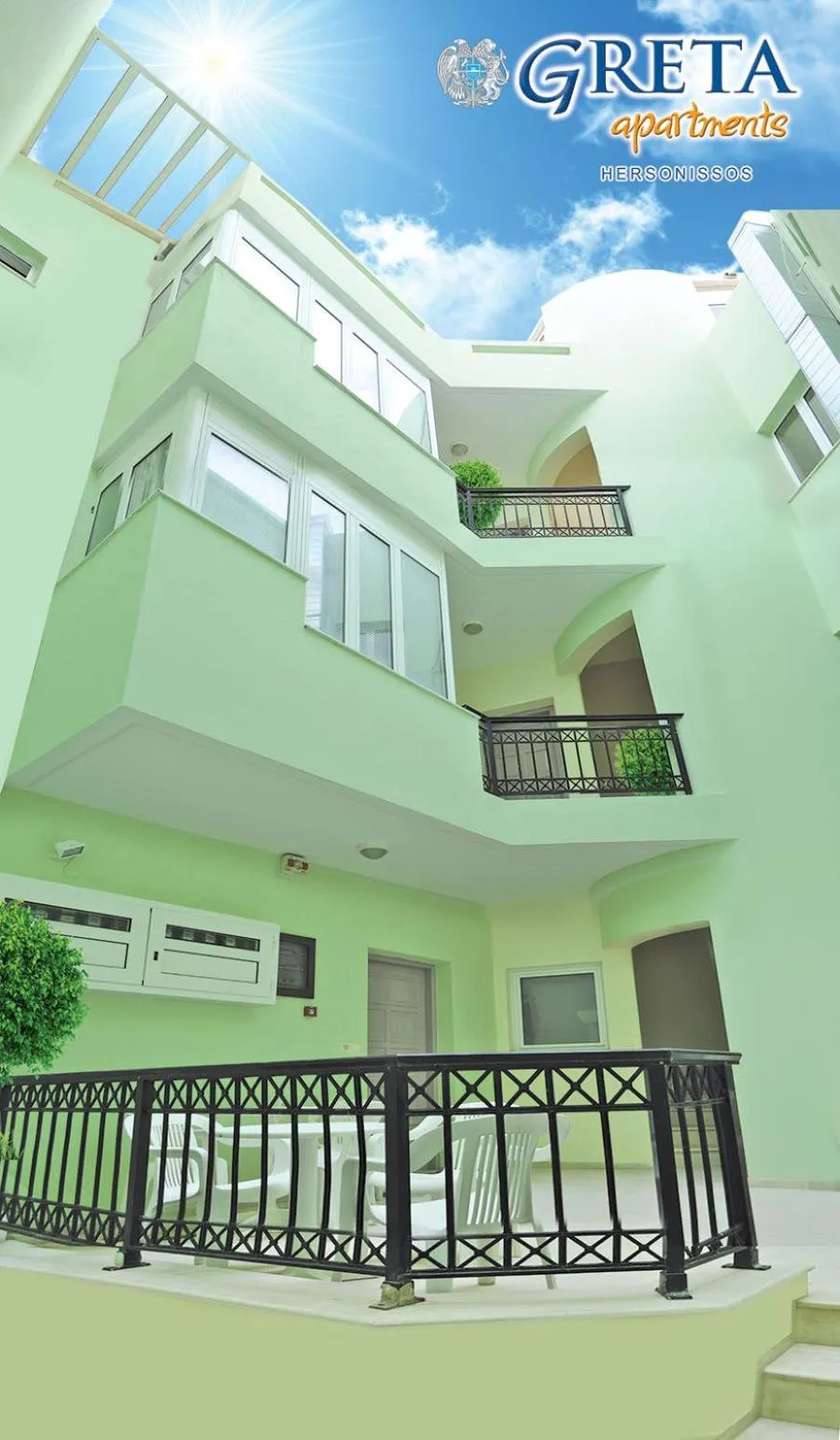 Facade/entrance in Greta Apartments