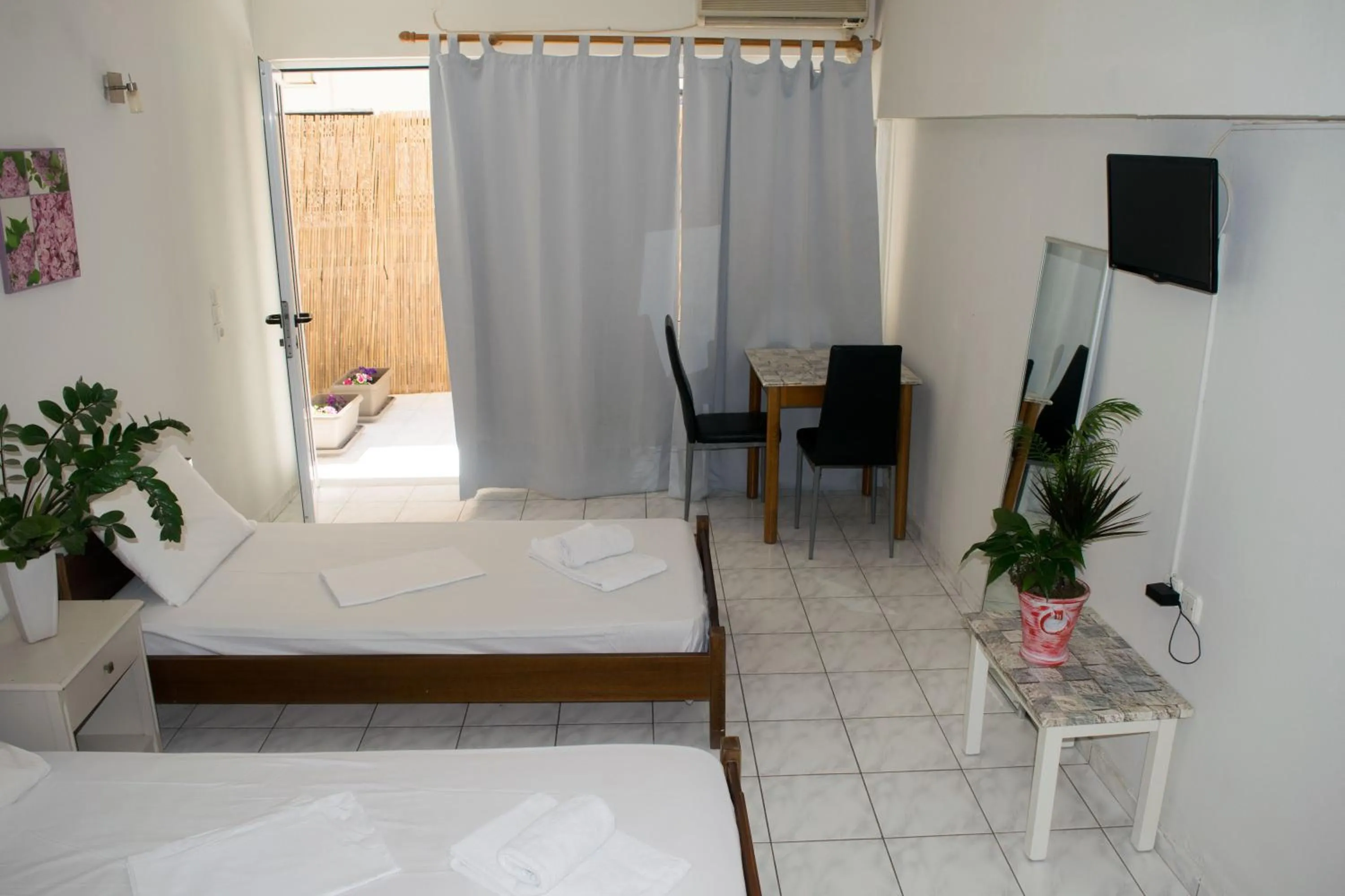 Photo of the whole room, Bed in Greta Apartments