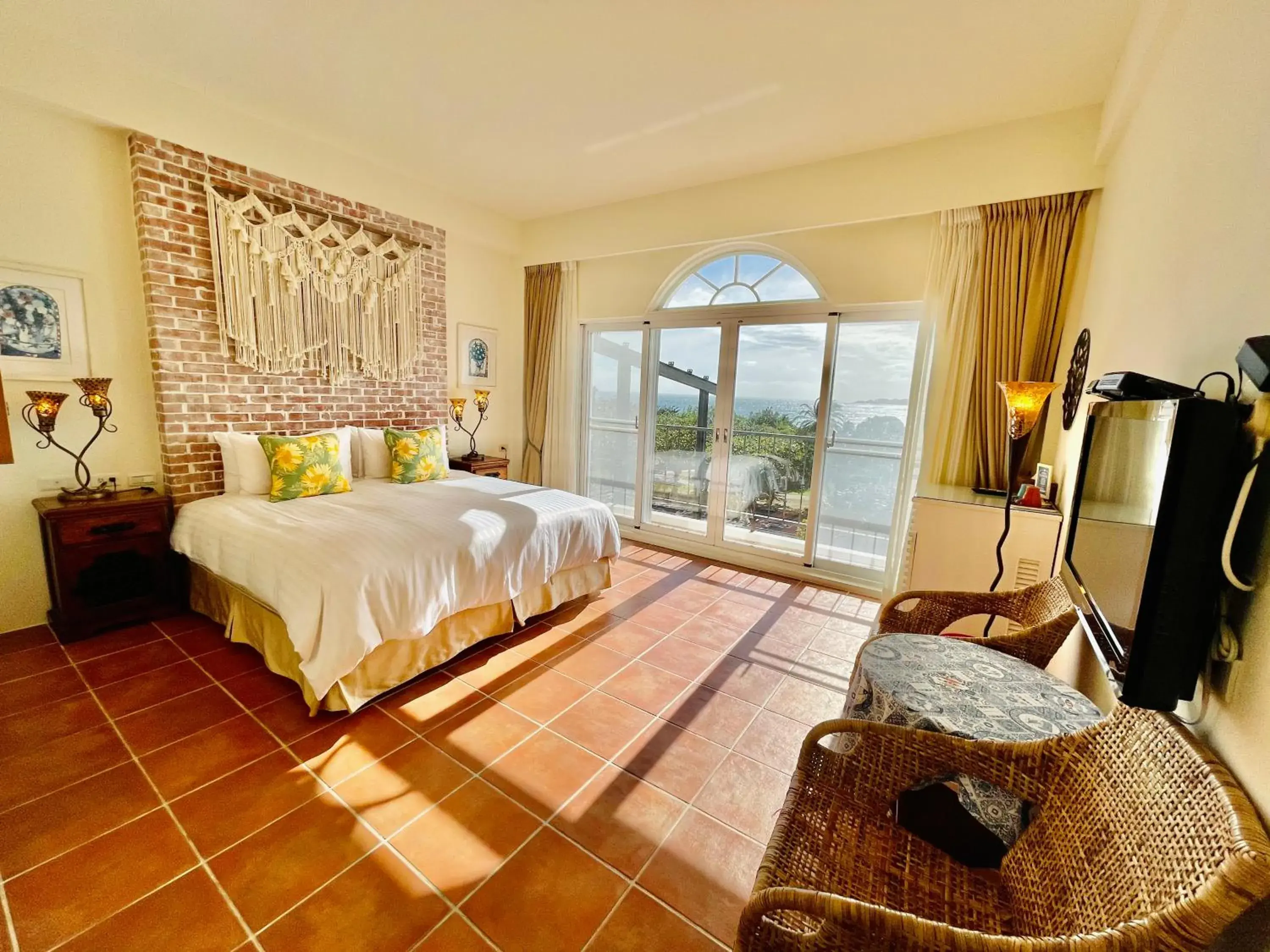 Photo of the whole room, Bed in SpoonDrift Hostal Kenting Photo of the whole room, Bed in SpoonDrift Hostal Kenting