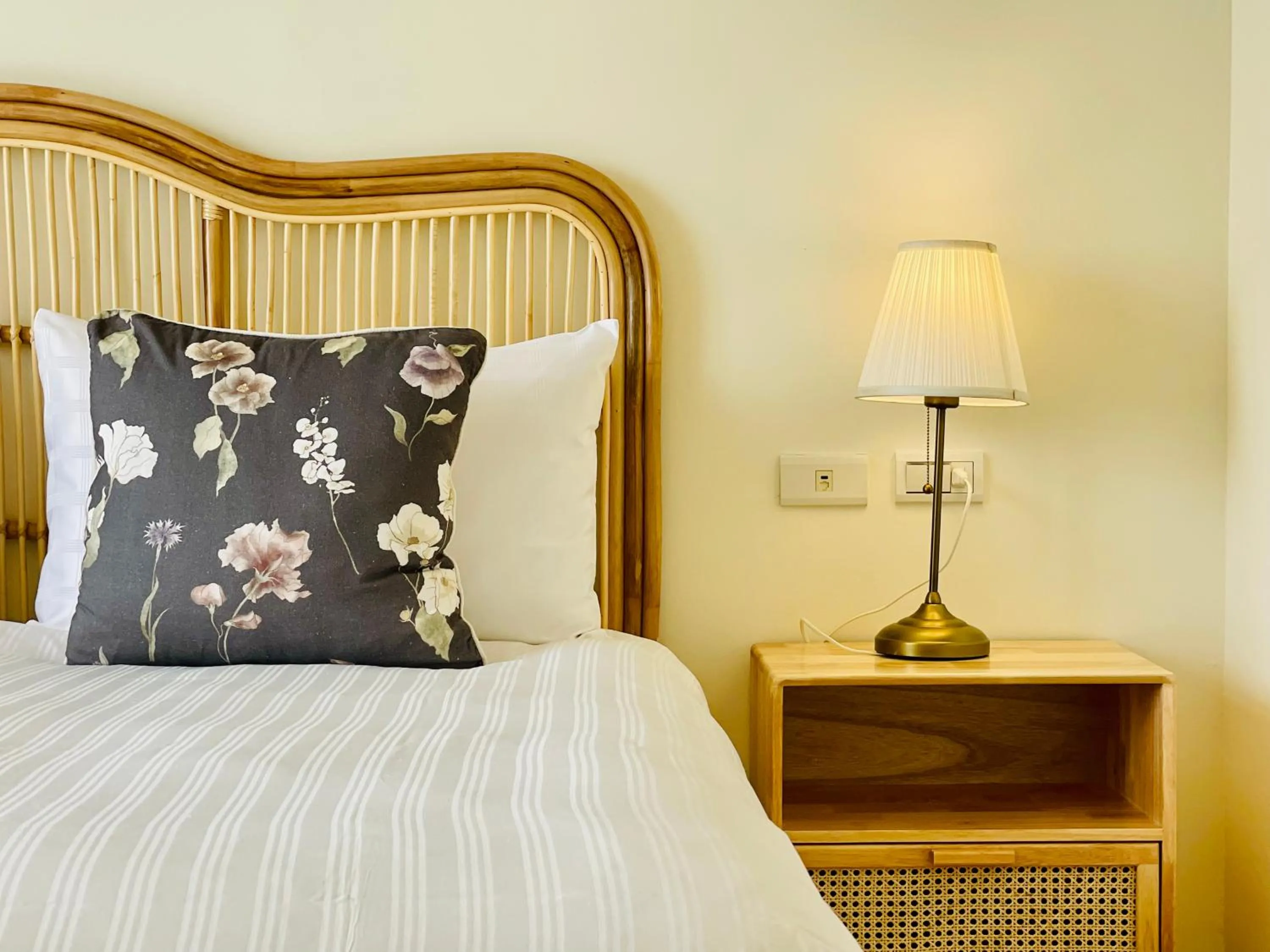 Bed in SpoonDrift Hostal Kenting