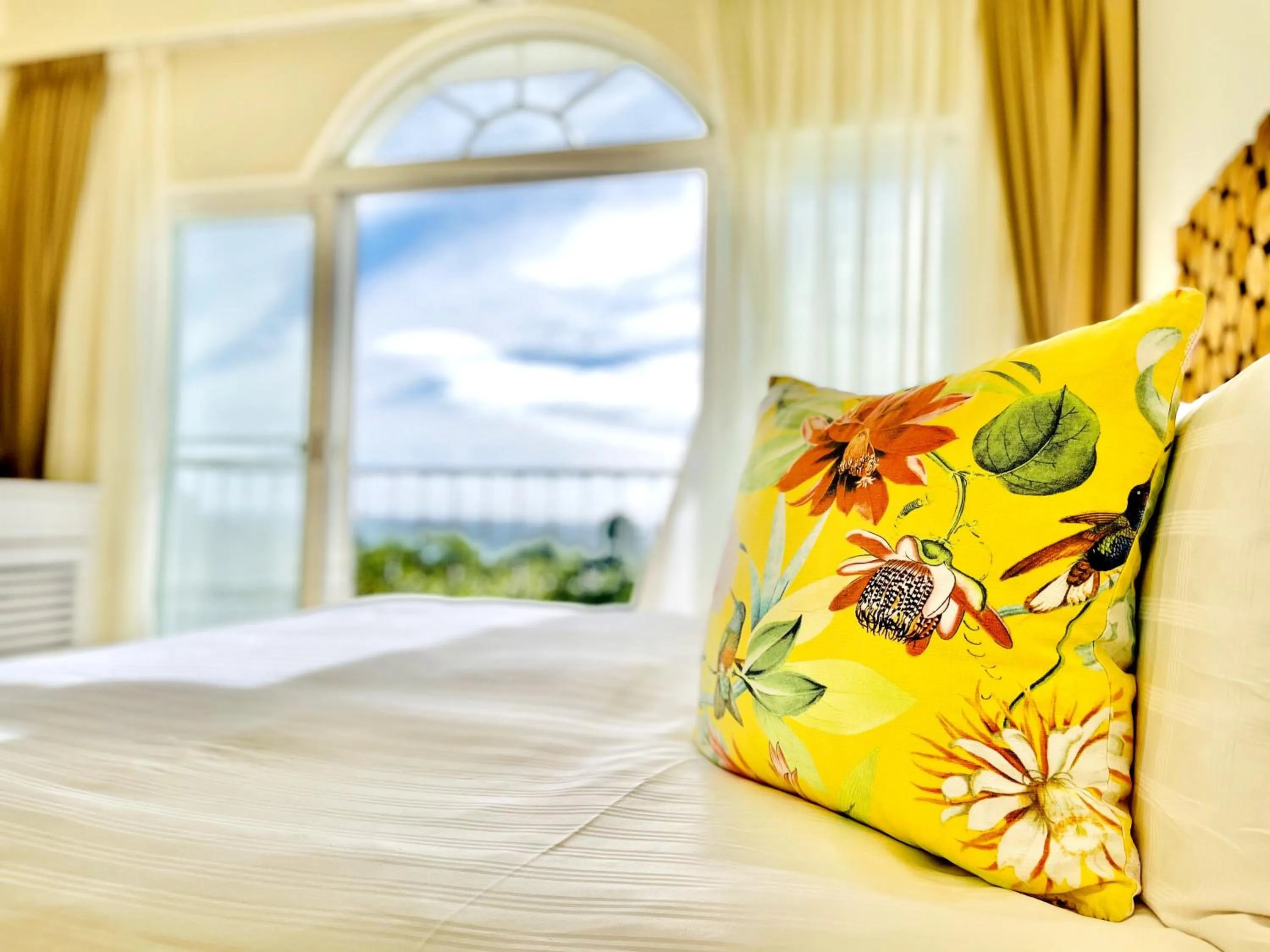 Bed in SpoonDrift Hostal Kenting