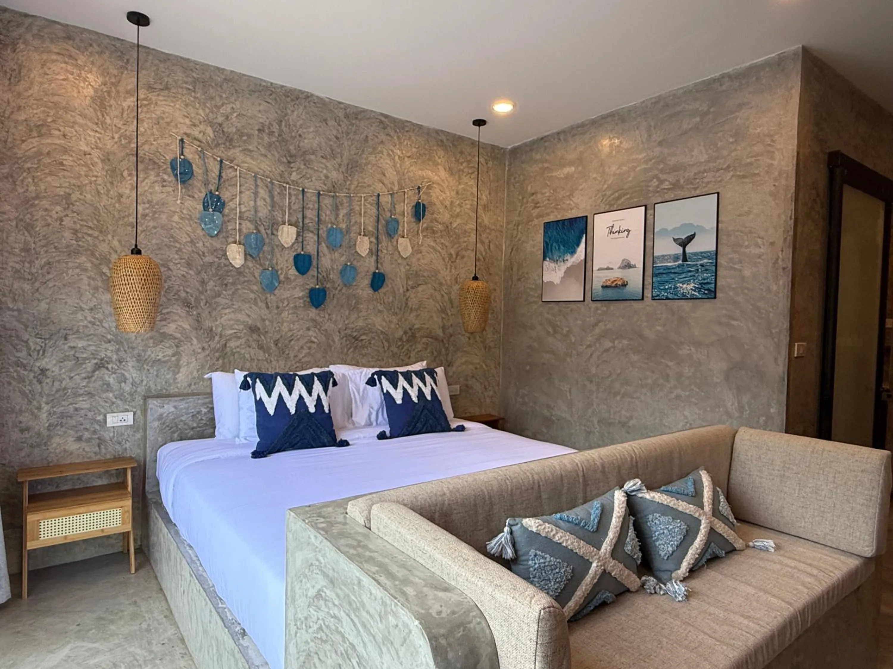 Bed in The Hidden Gem