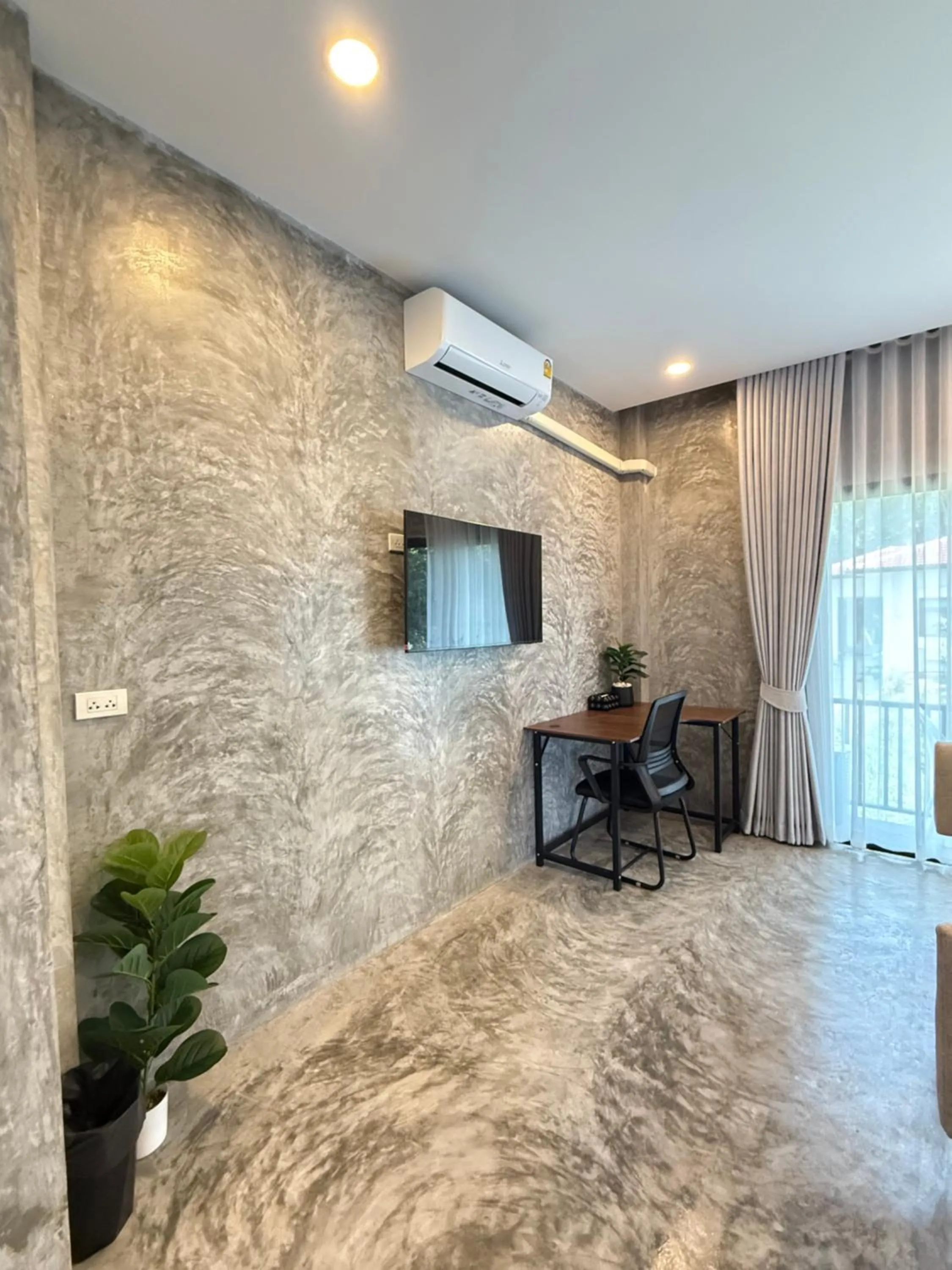 TV and multimedia in The Hidden Gem