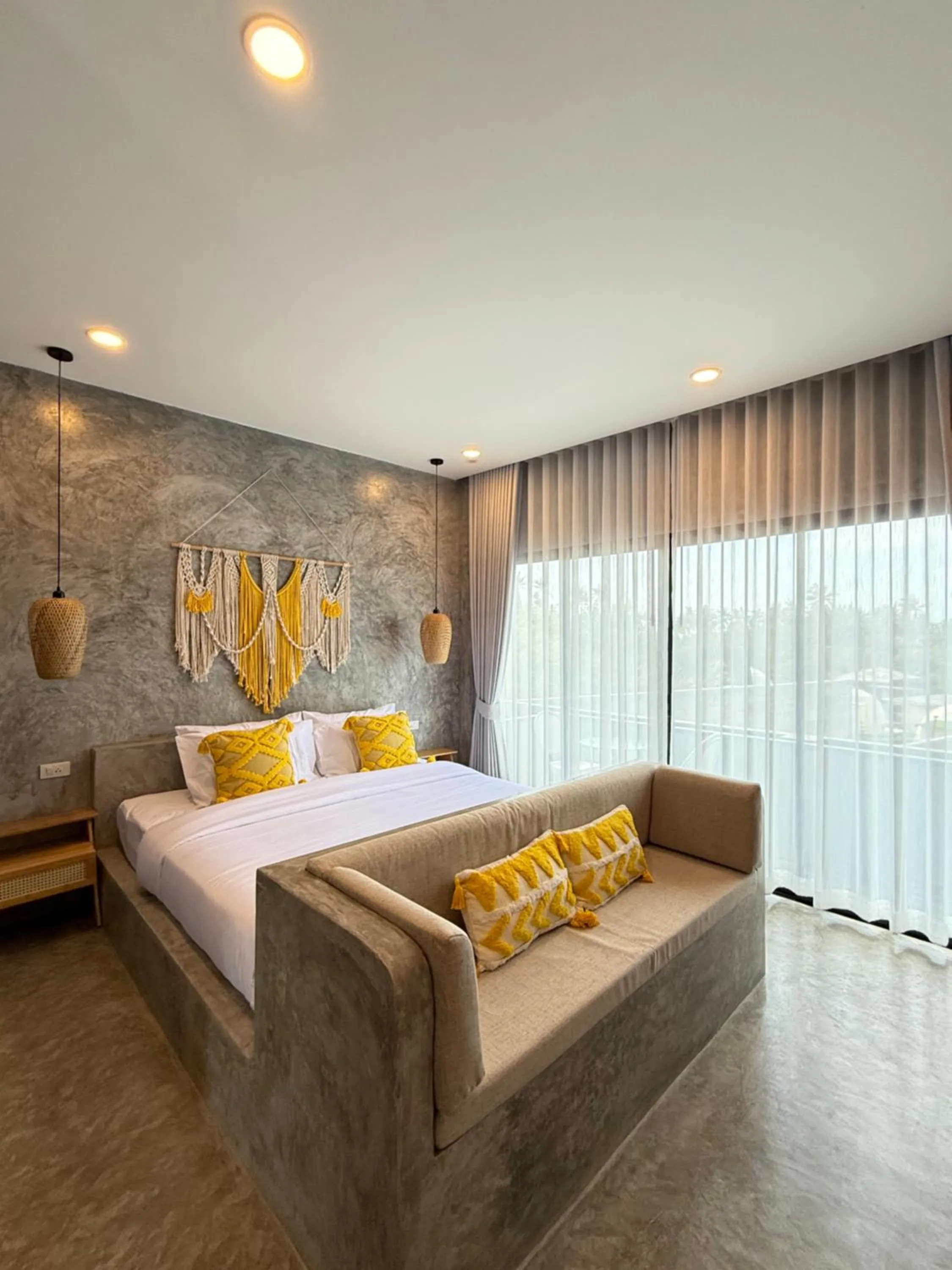 Bed in The Hidden Gem