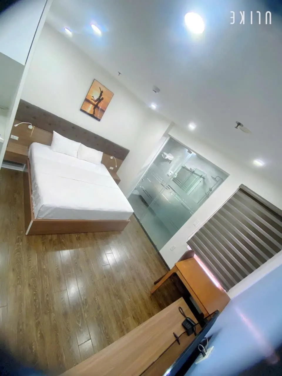 Photo of the whole room in Queenie Hotel