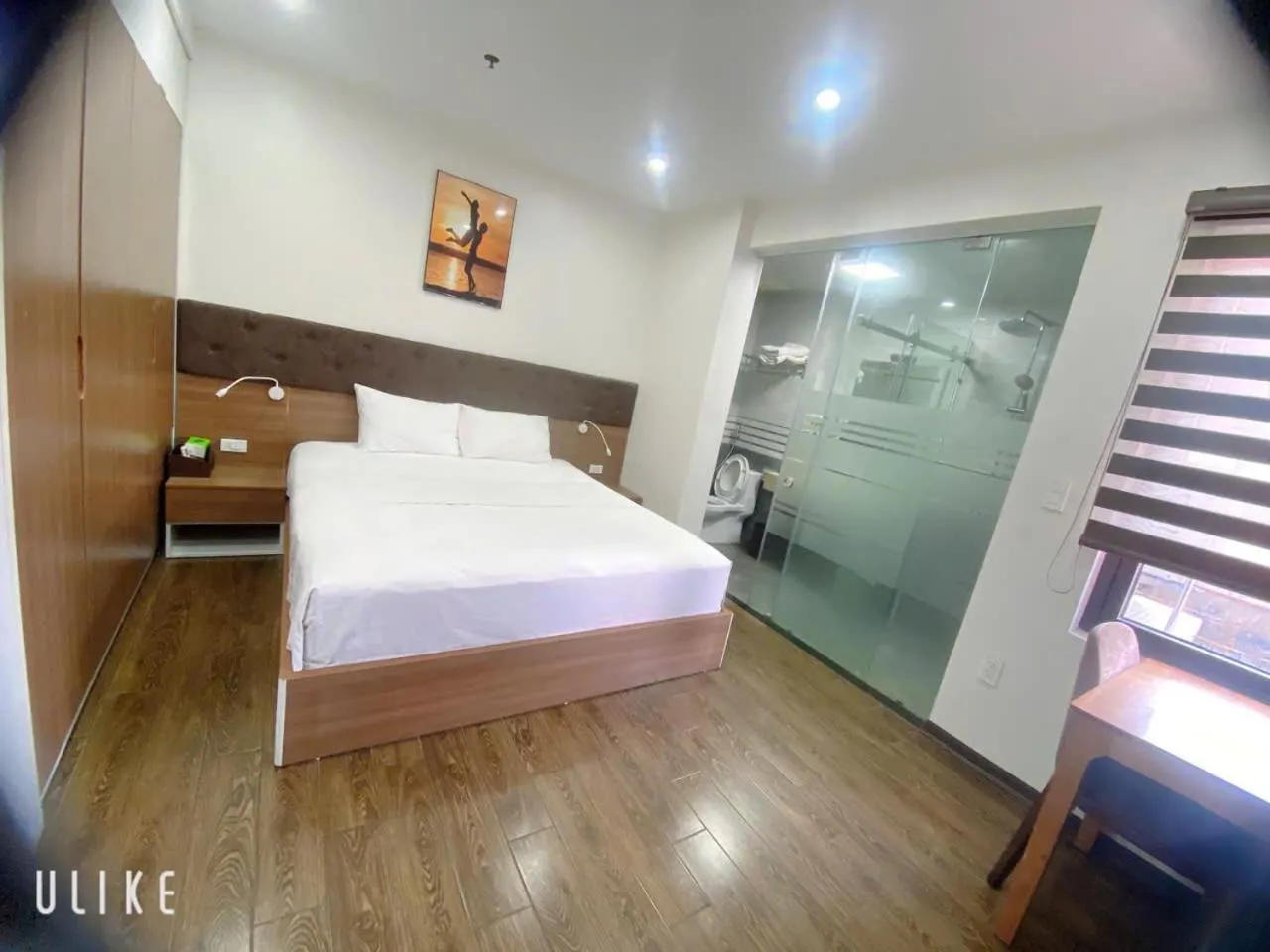 Photo of the whole room in Queenie Hotel