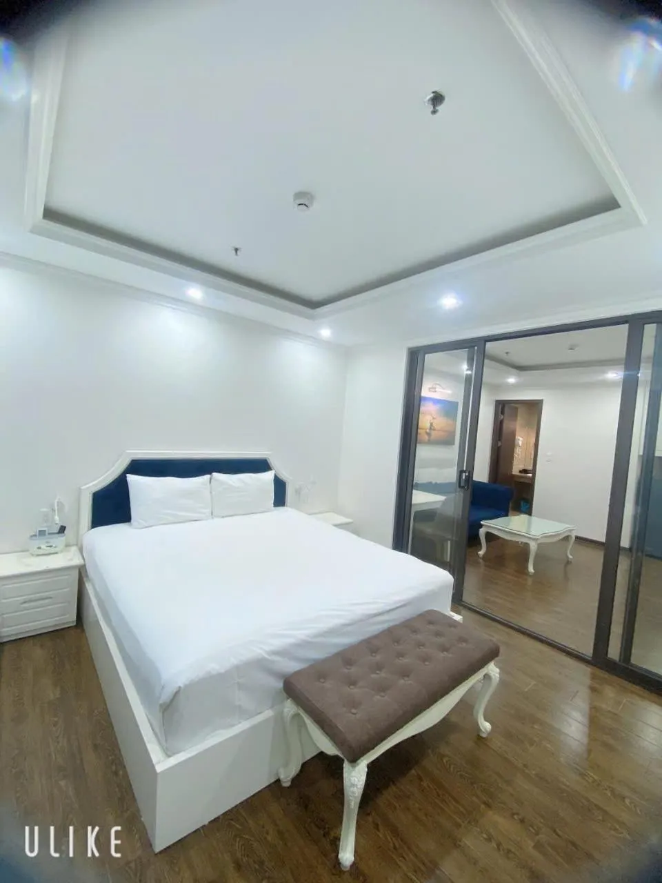 Photo of the whole room in Queenie Hotel