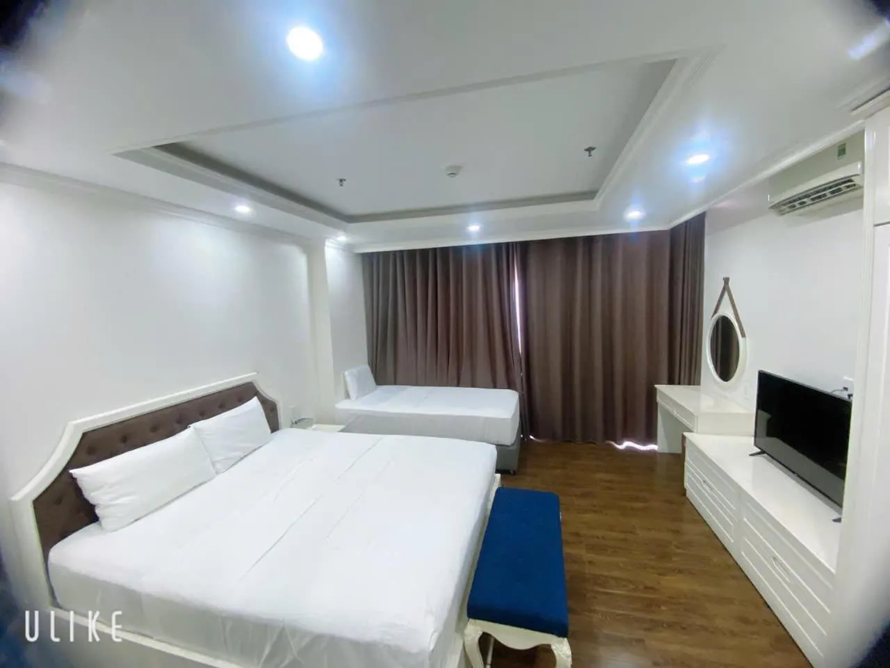 Photo of the whole room in Queenie Hotel