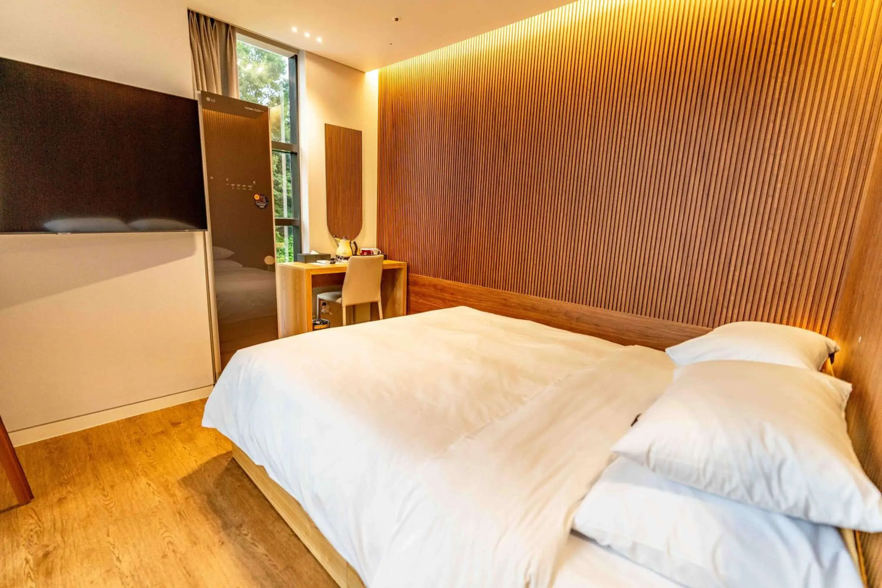 TV and multimedia, Bed in Lagobaum Hotel TV and multimedia, Bed in Lagobaum Hotel