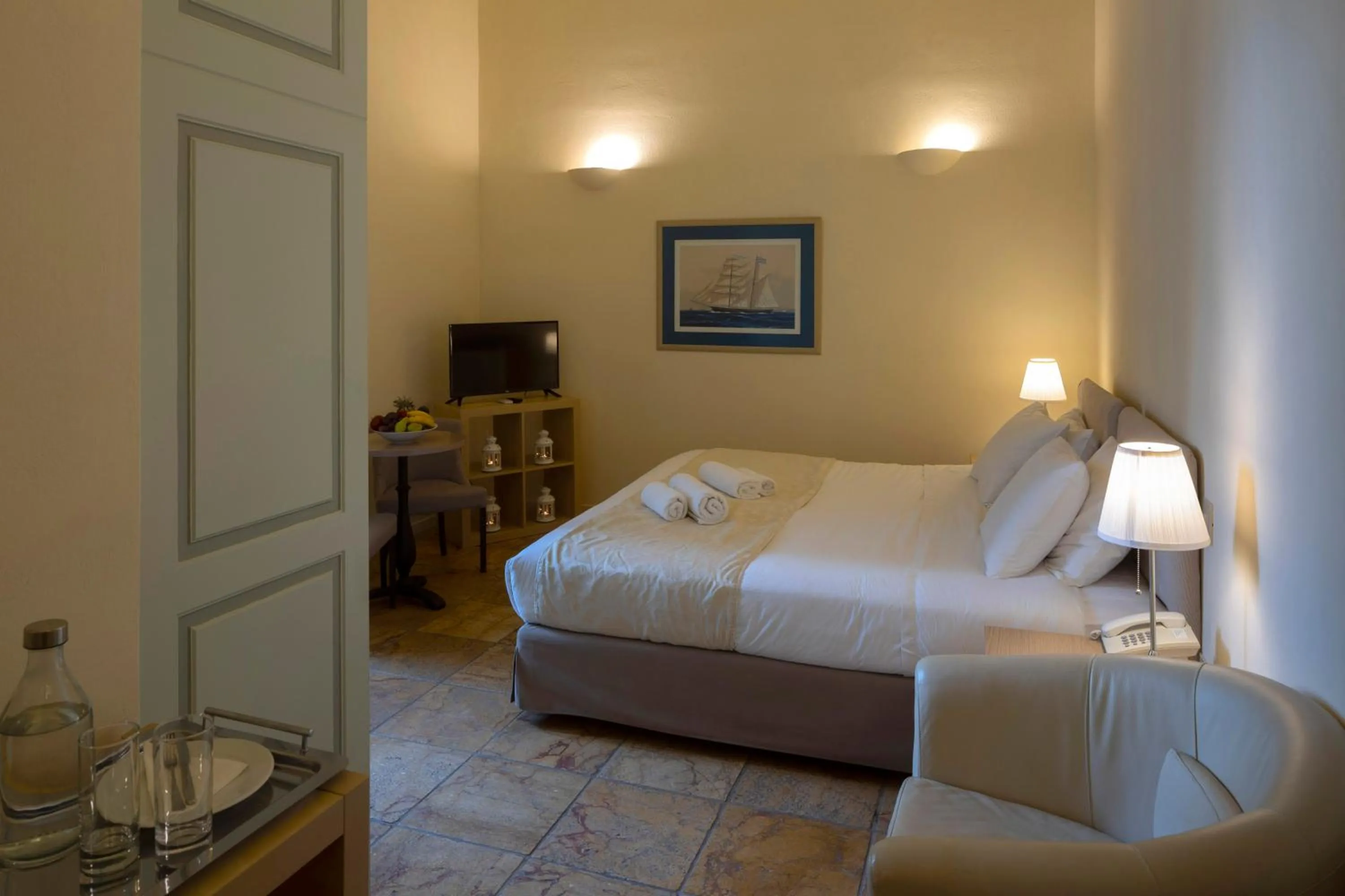 Bed in Aria Lito Mansion