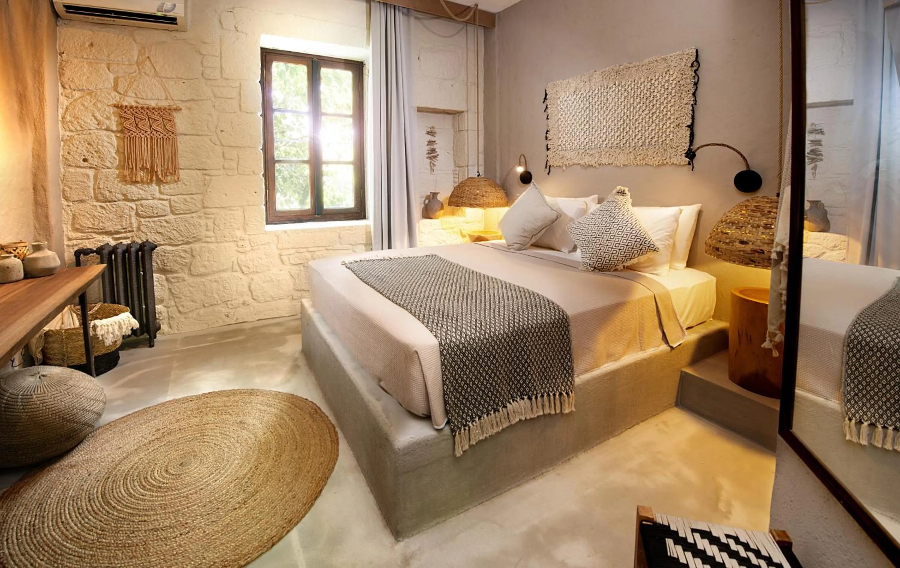 Photo of the whole room, Bed in GAIA ALAÇATI