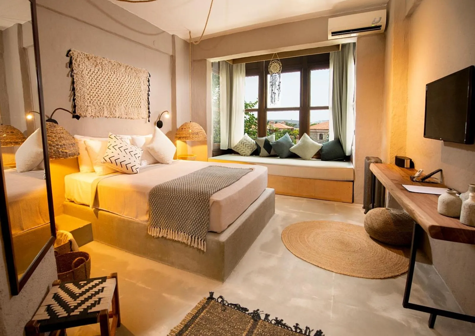 Photo of the whole room, Bed in GAIA ALAÇATI