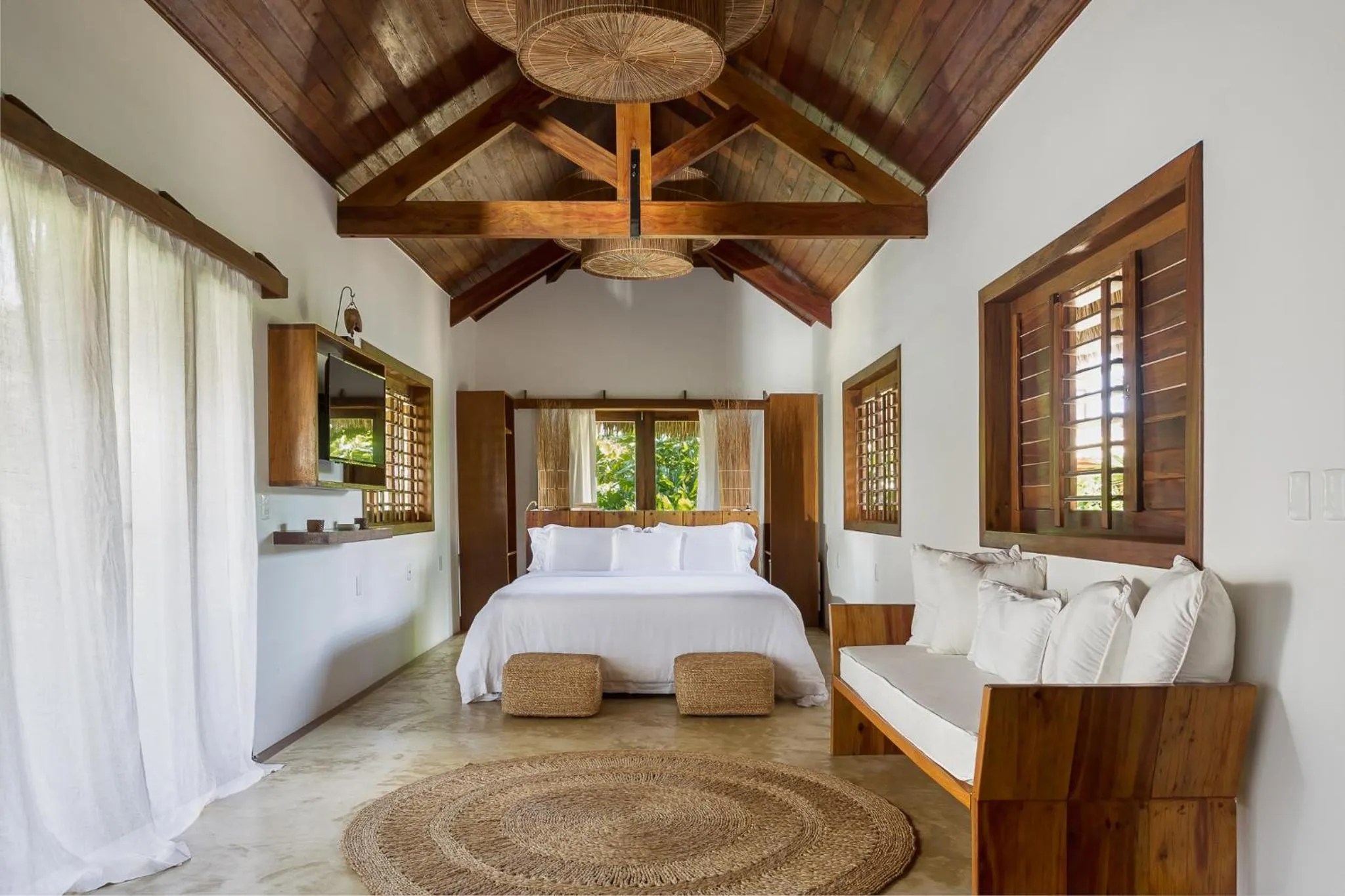 Bed in Villa Alegria - La Villa Group