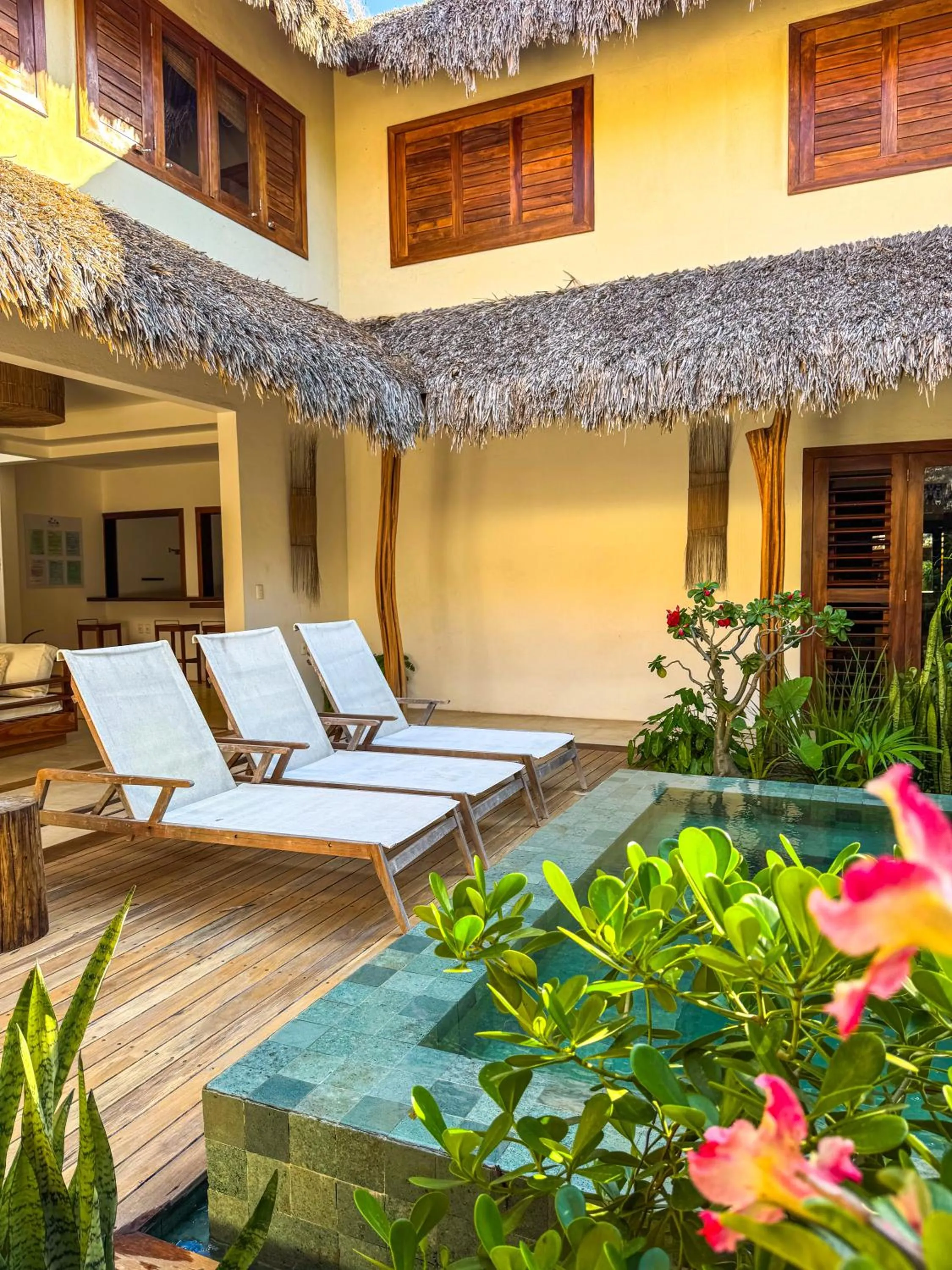 Swimming pool in Villa Alegria - La Villa Group