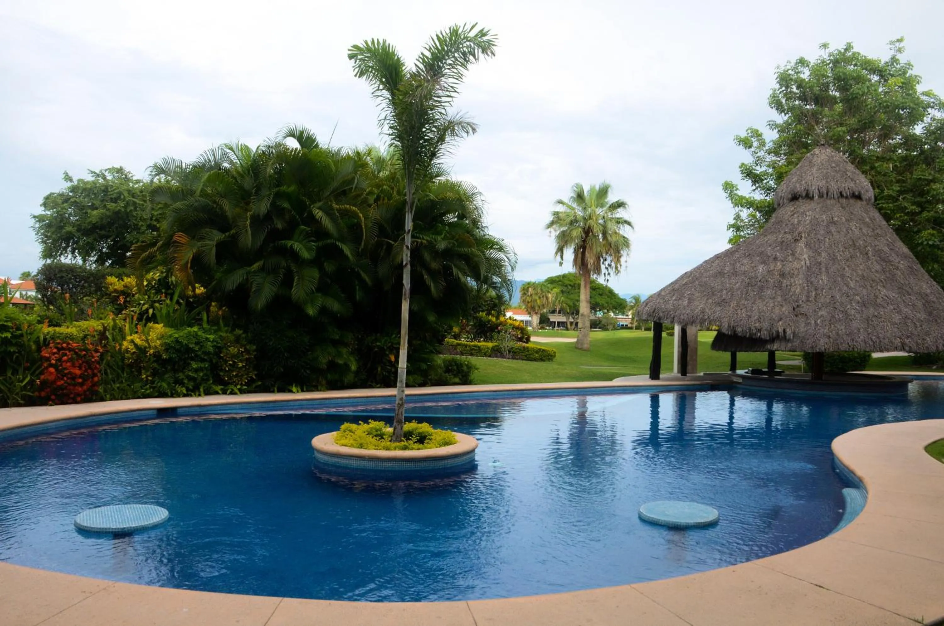 El Tigre, Green Bay I Shared Pool