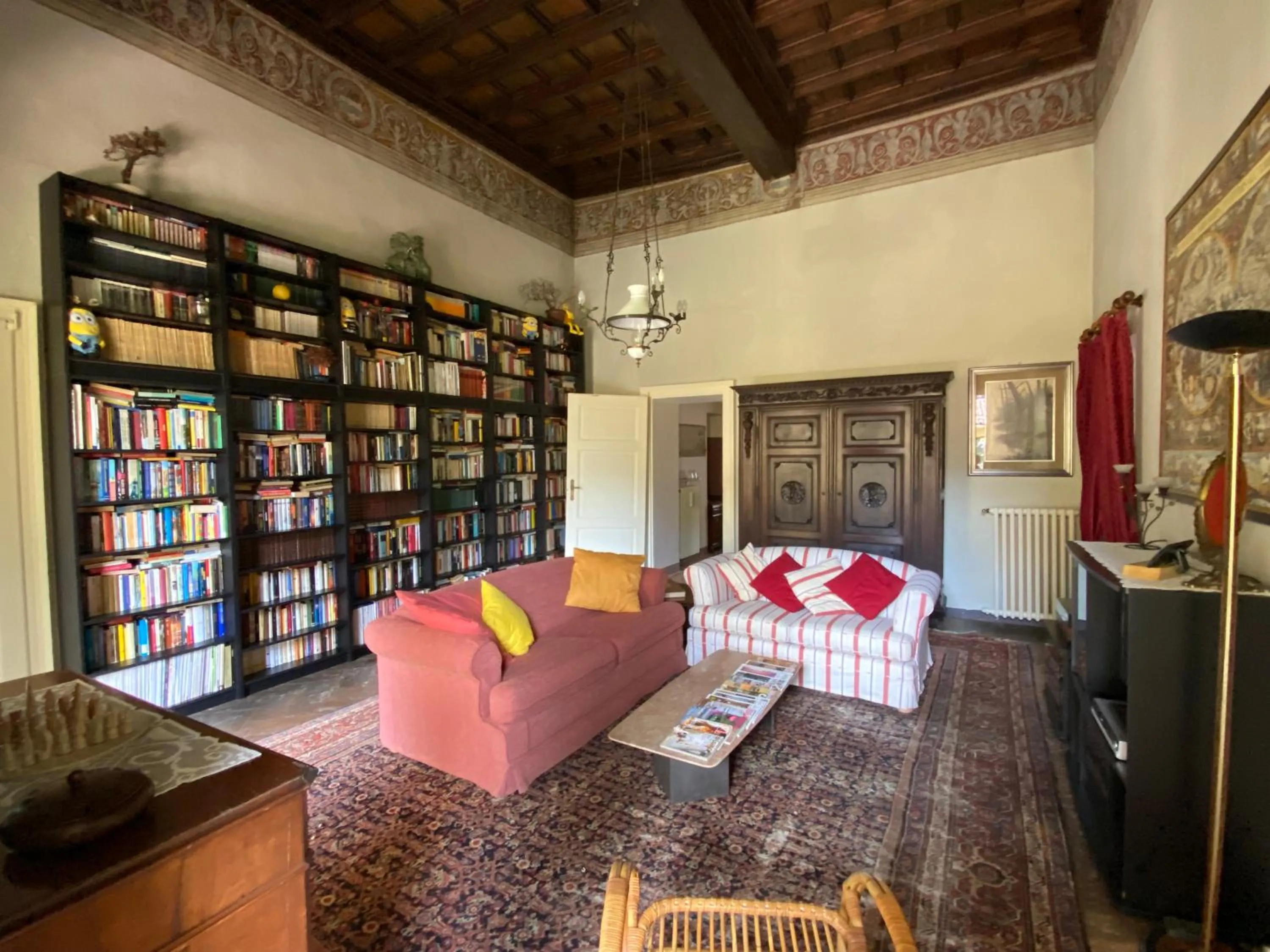 Communal lounge/ TV room in Palazzo Ronchelli