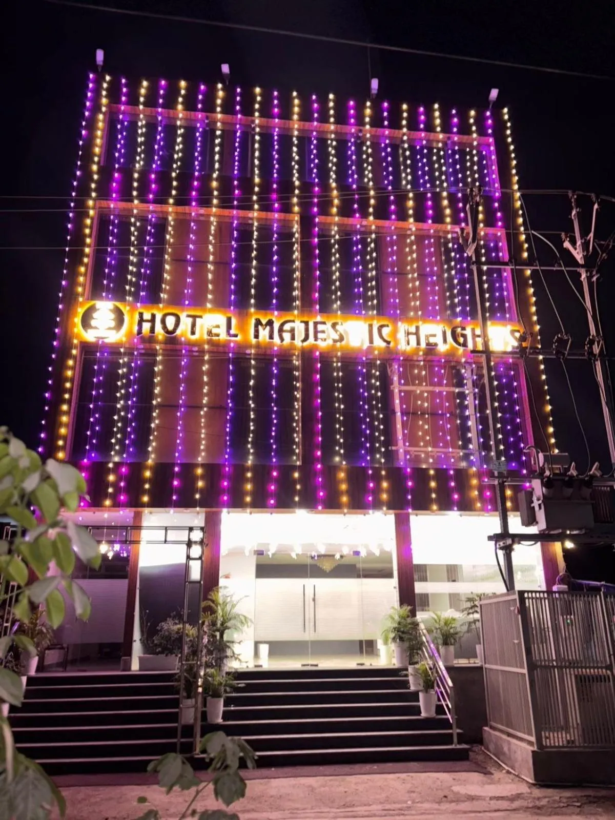 Property building in Hotel Majestic Heights Agra