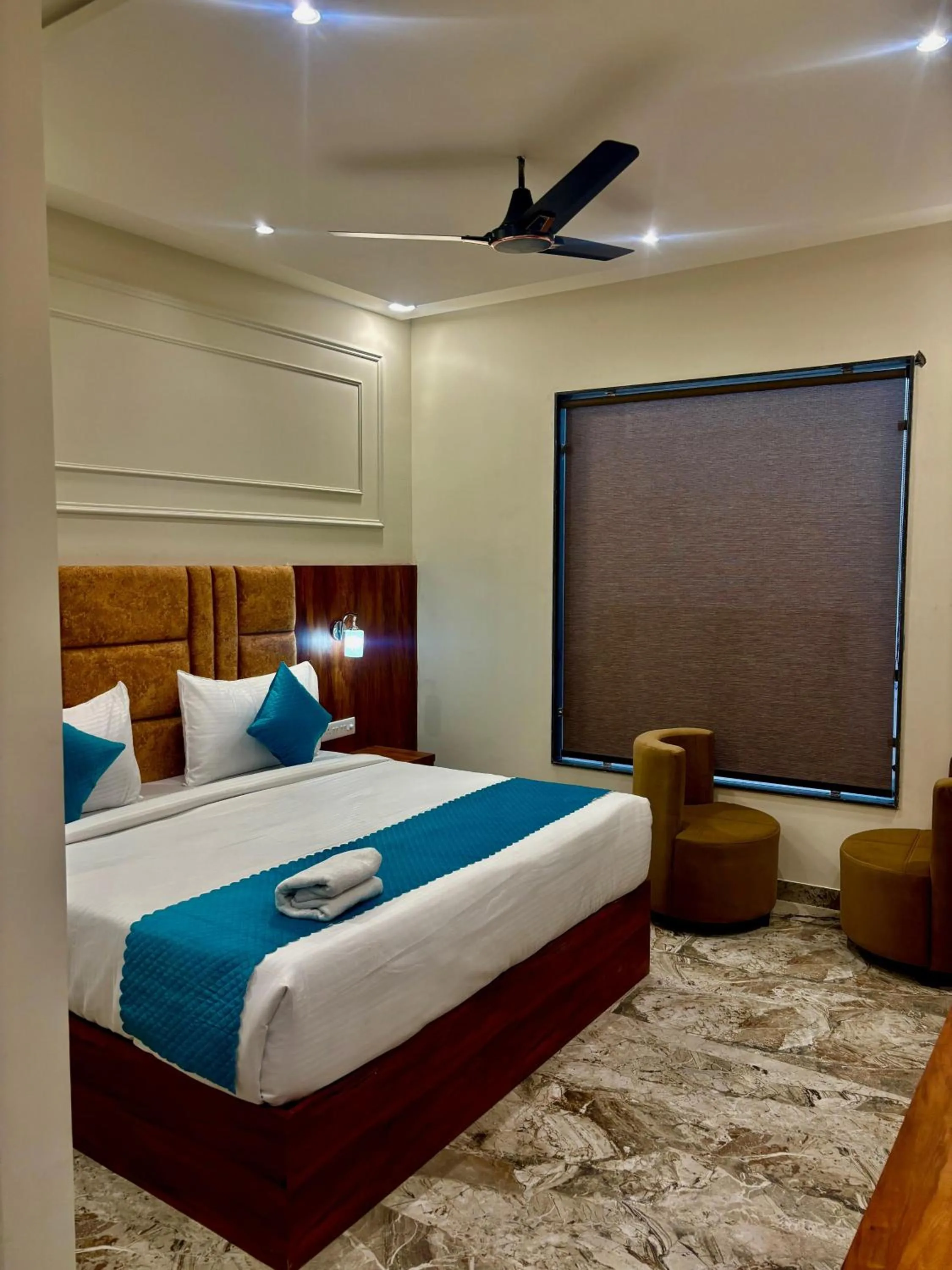Bed in Hotel Majestic Heights Agra