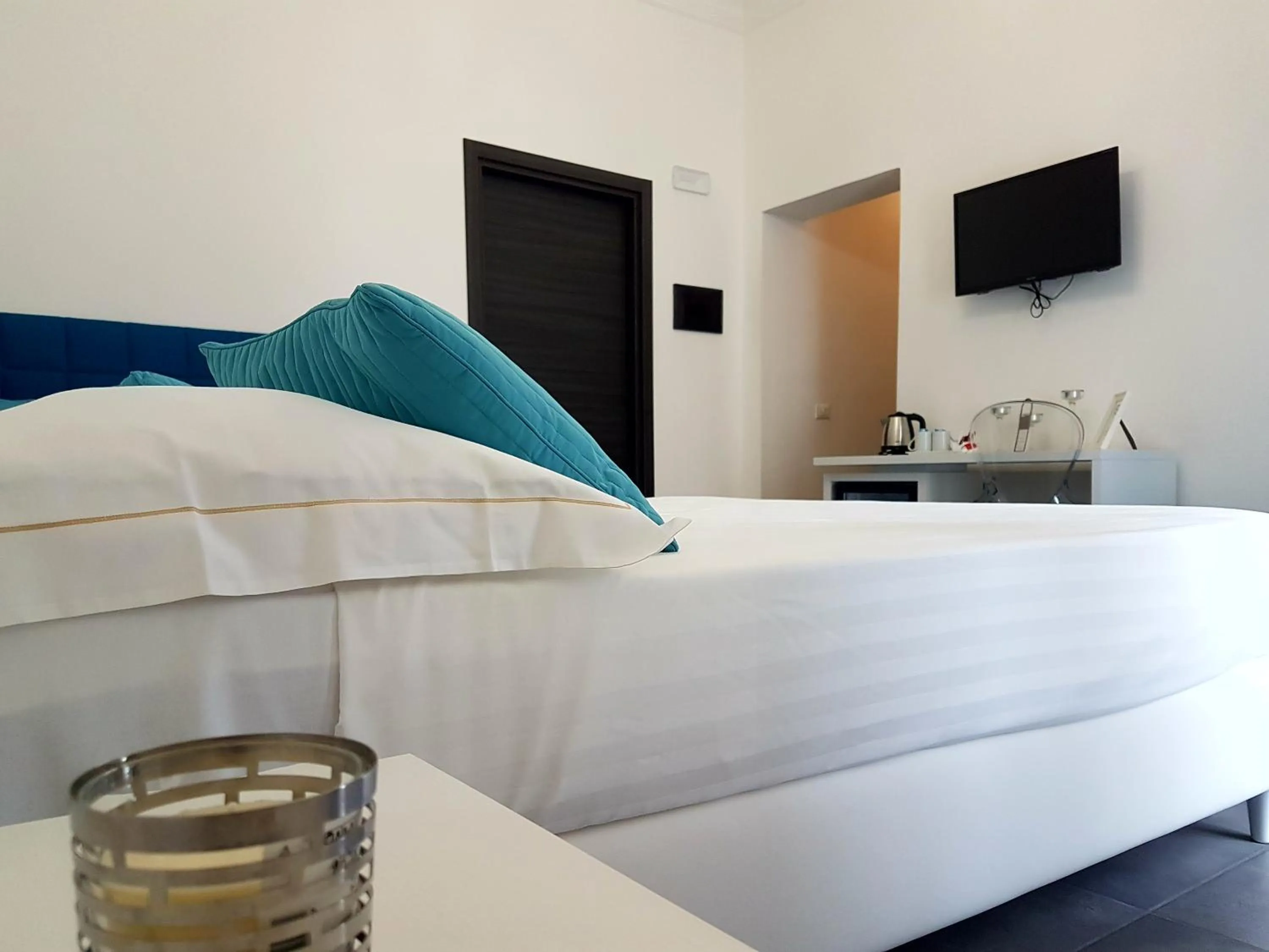 Bedroom, Bed in Etna Suite Group