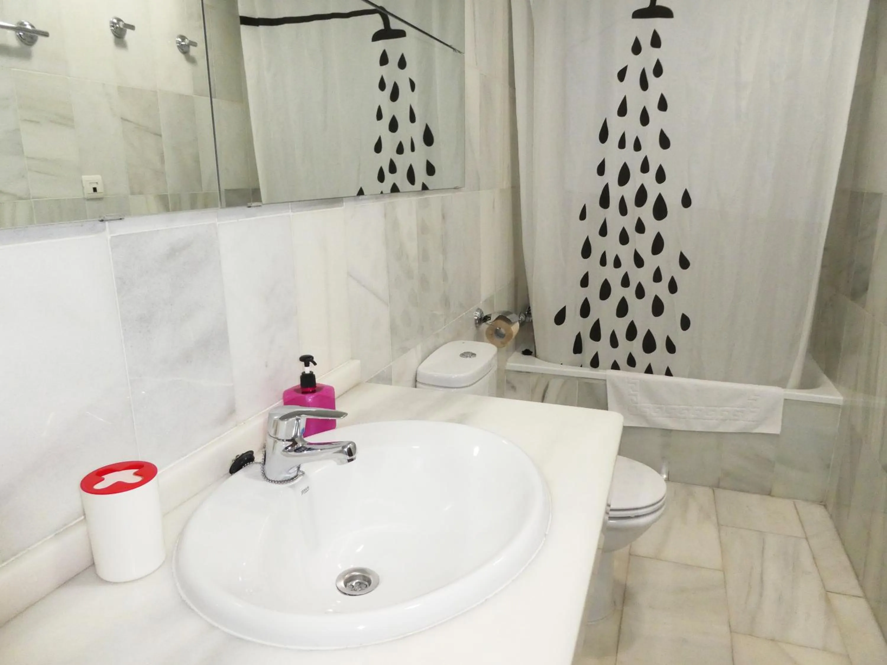 Bathroom in Apartamentos Catedral Plaza 3000