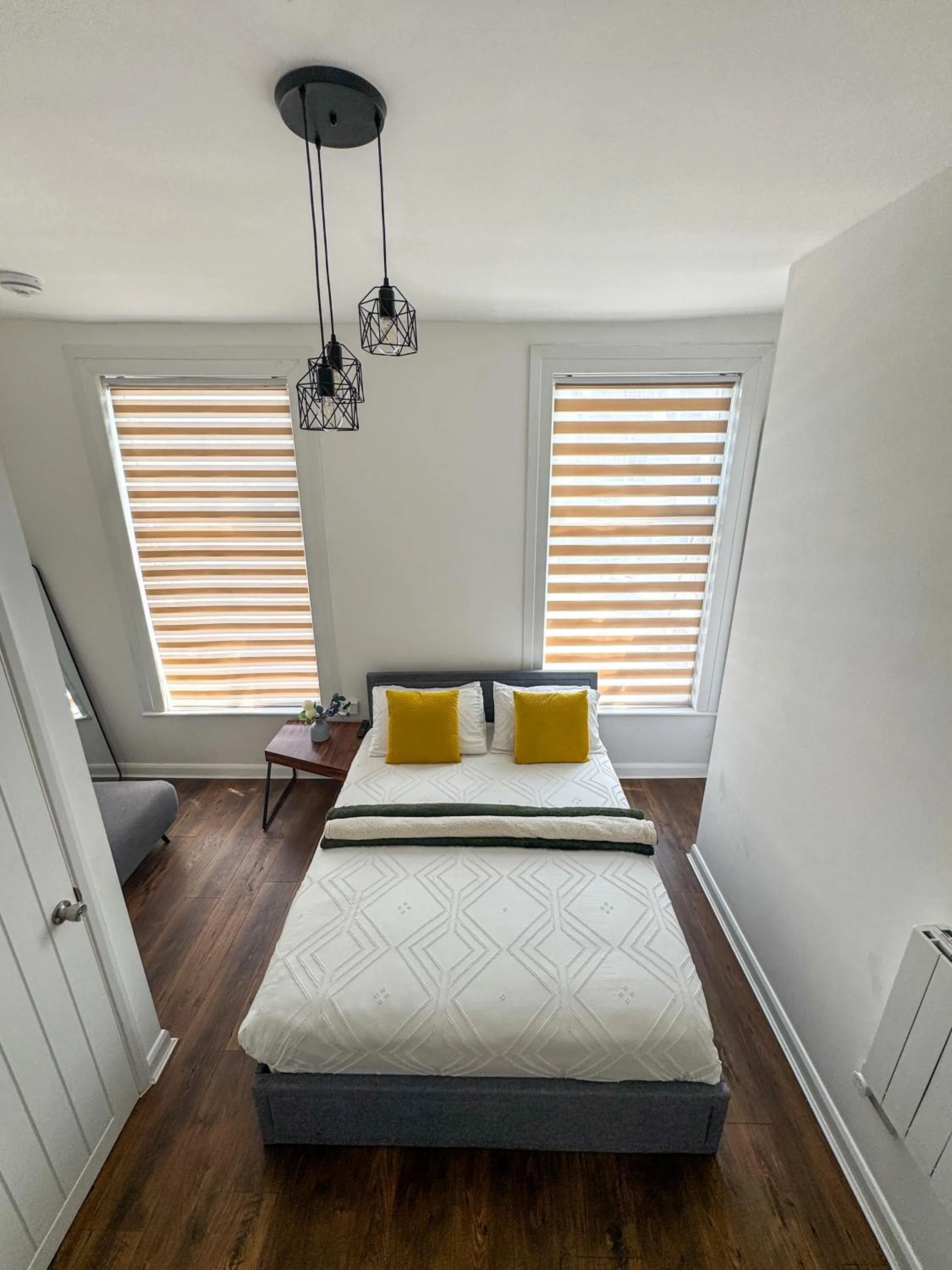 Bedroom, Bed in Dalston Luxe Studios, 10 minutes away from Liverpool Train Station