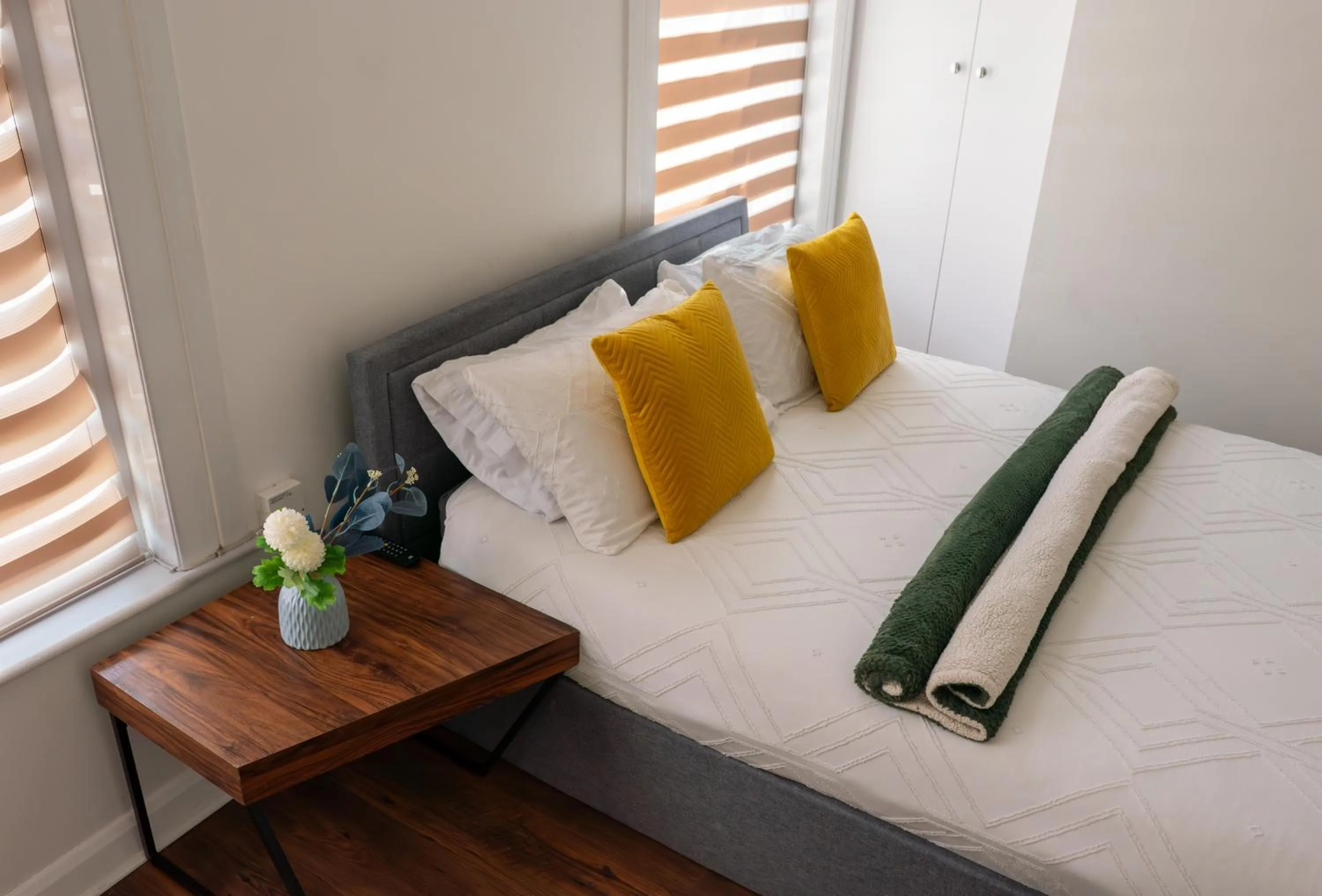 Bedroom, Bed in Dalston Luxe Studios, 10 minutes away from Liverpool Train Station