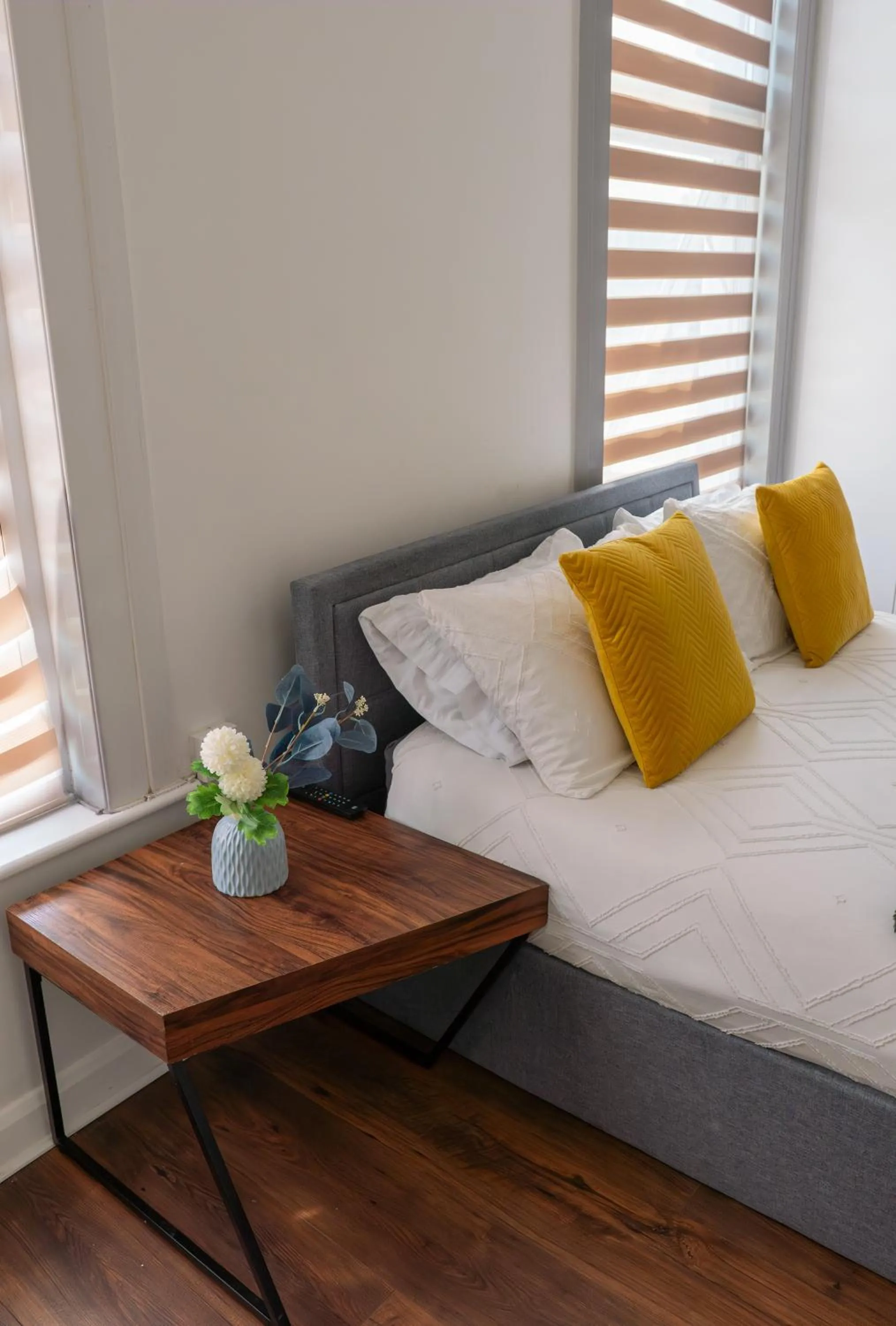 Bedroom, Bed in Dalston Luxe Studios, 10 minutes away from Liverpool Train Station