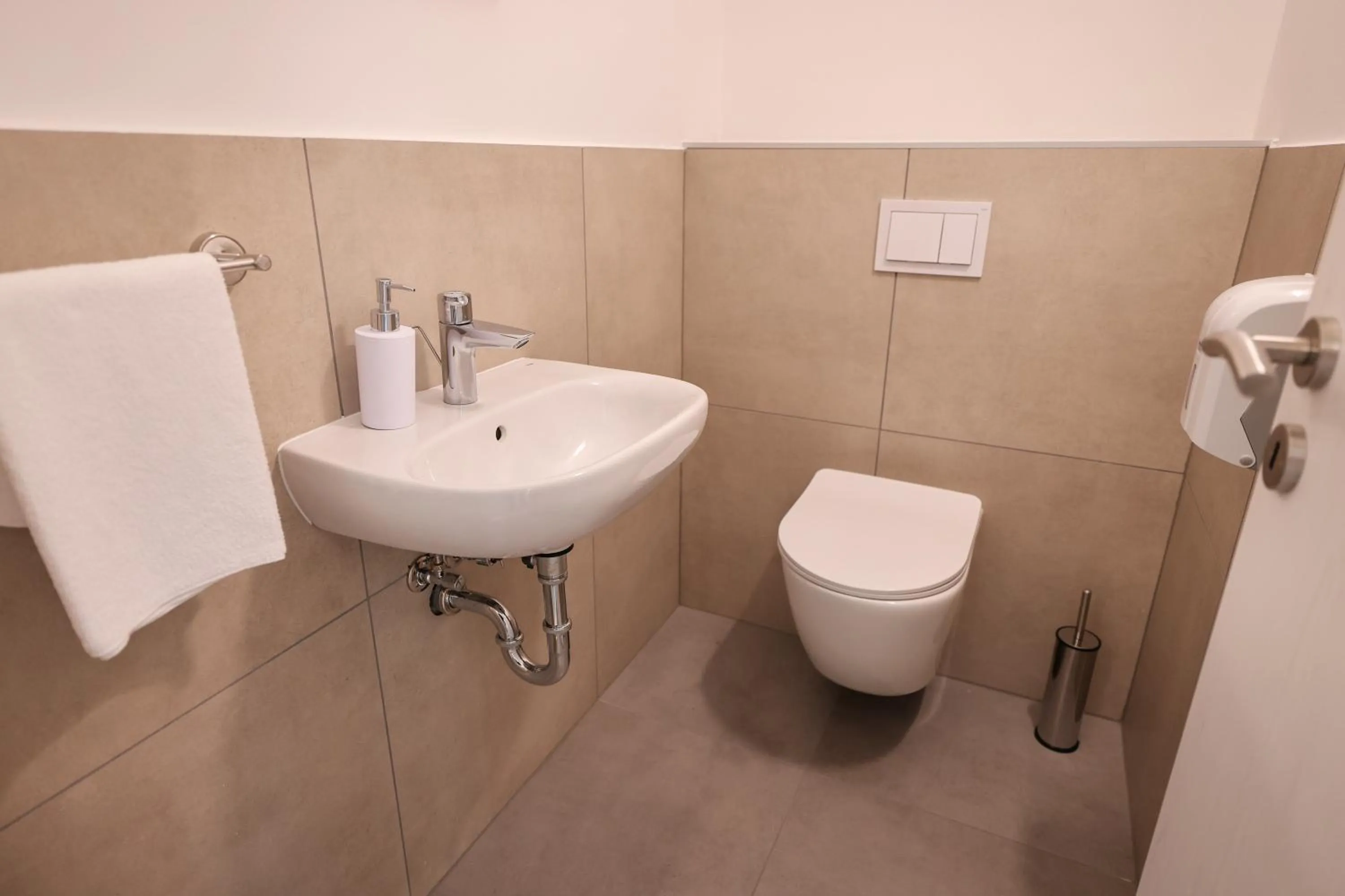 Toilet in Apartments Medena