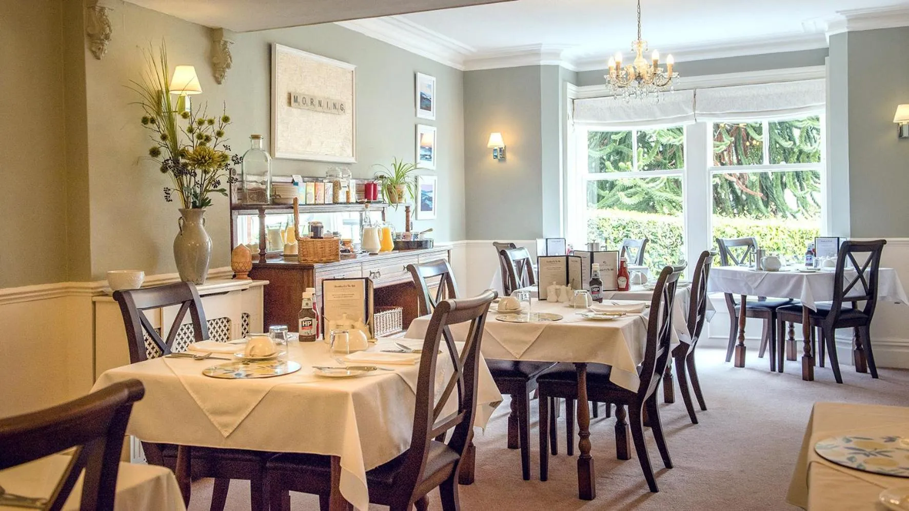 Breakfast in Mynd House