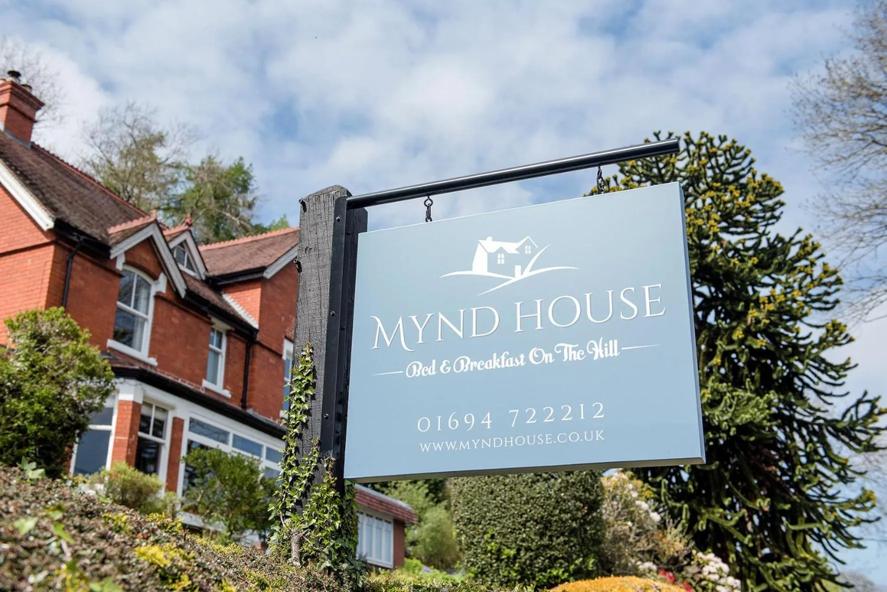 Property building in Mynd House