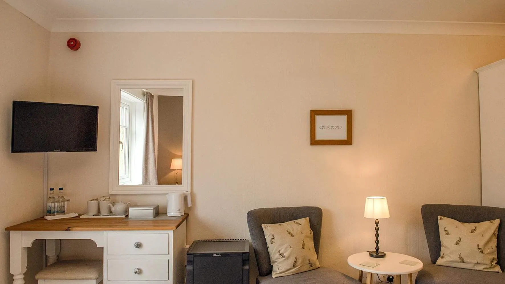 Bedroom in Mynd House