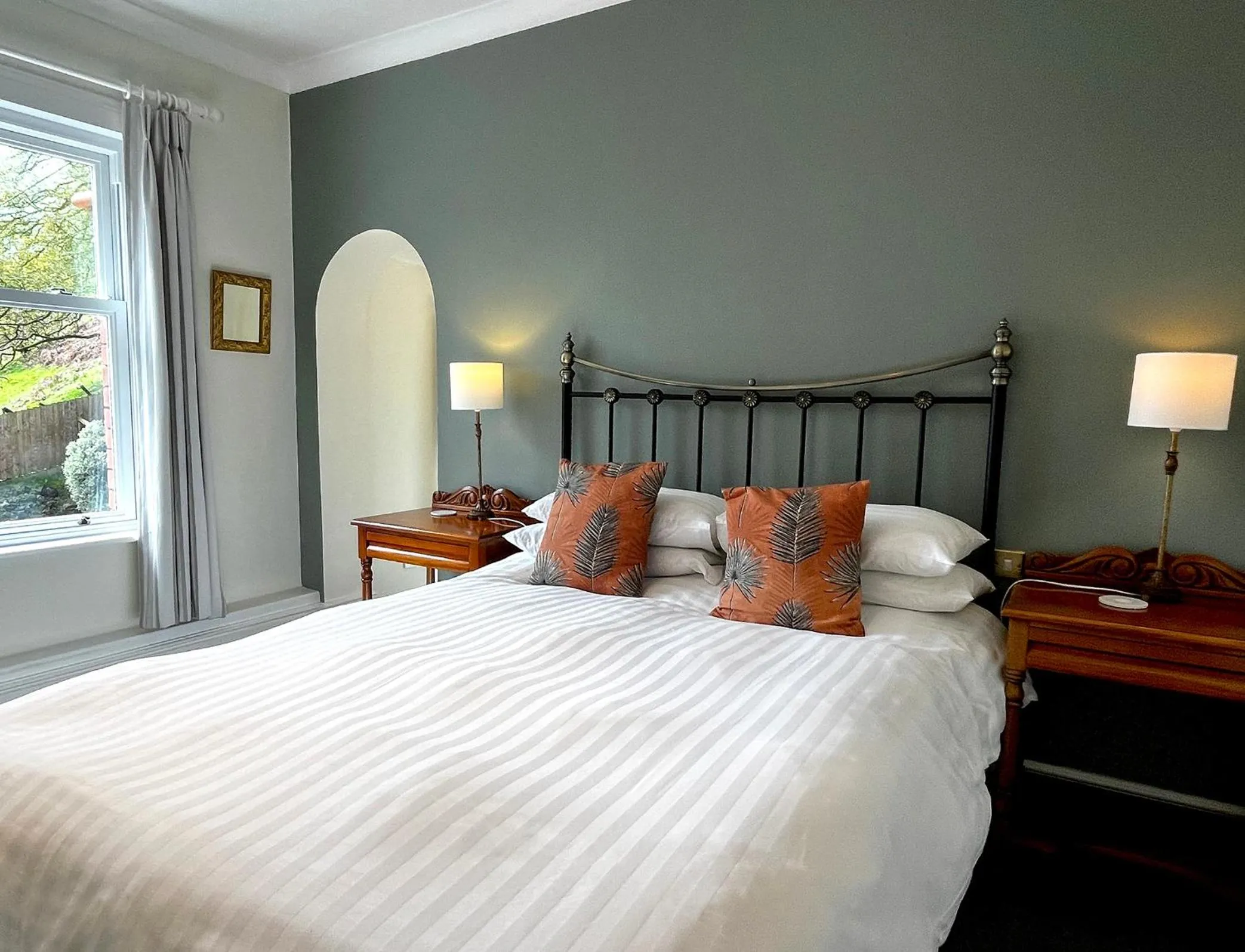 Bedroom, Bed in Mynd House