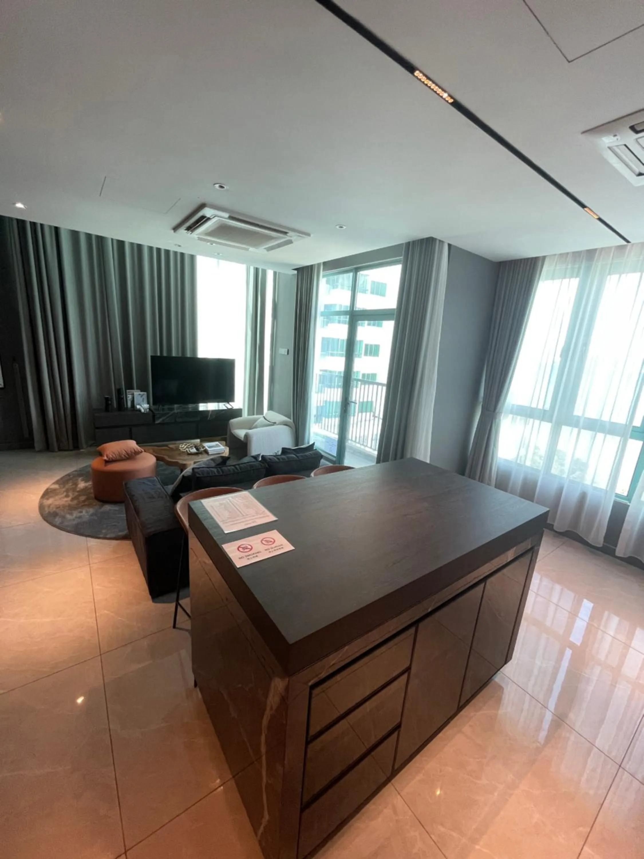 TV and multimedia in La,mer Butik Hotel