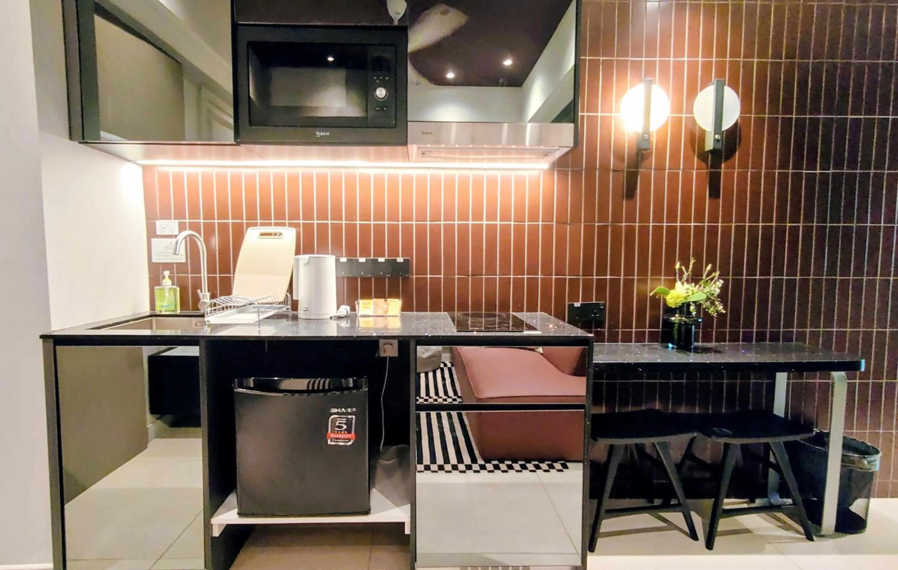 Kitchen or kitchenette in La,mer Butik Hotel