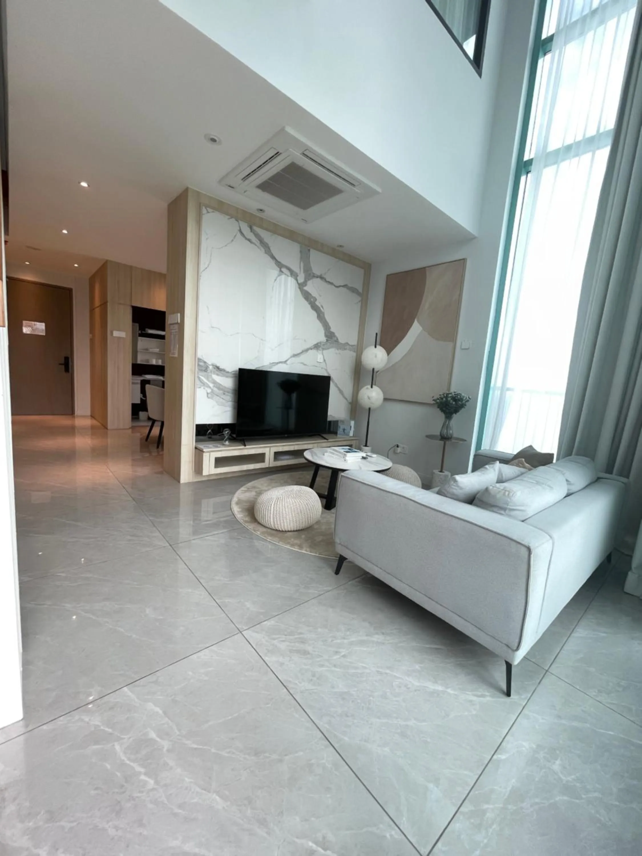 TV and multimedia in La,mer Butik Hotel