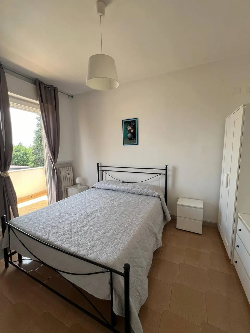 Bedroom in Le Grotte B&B