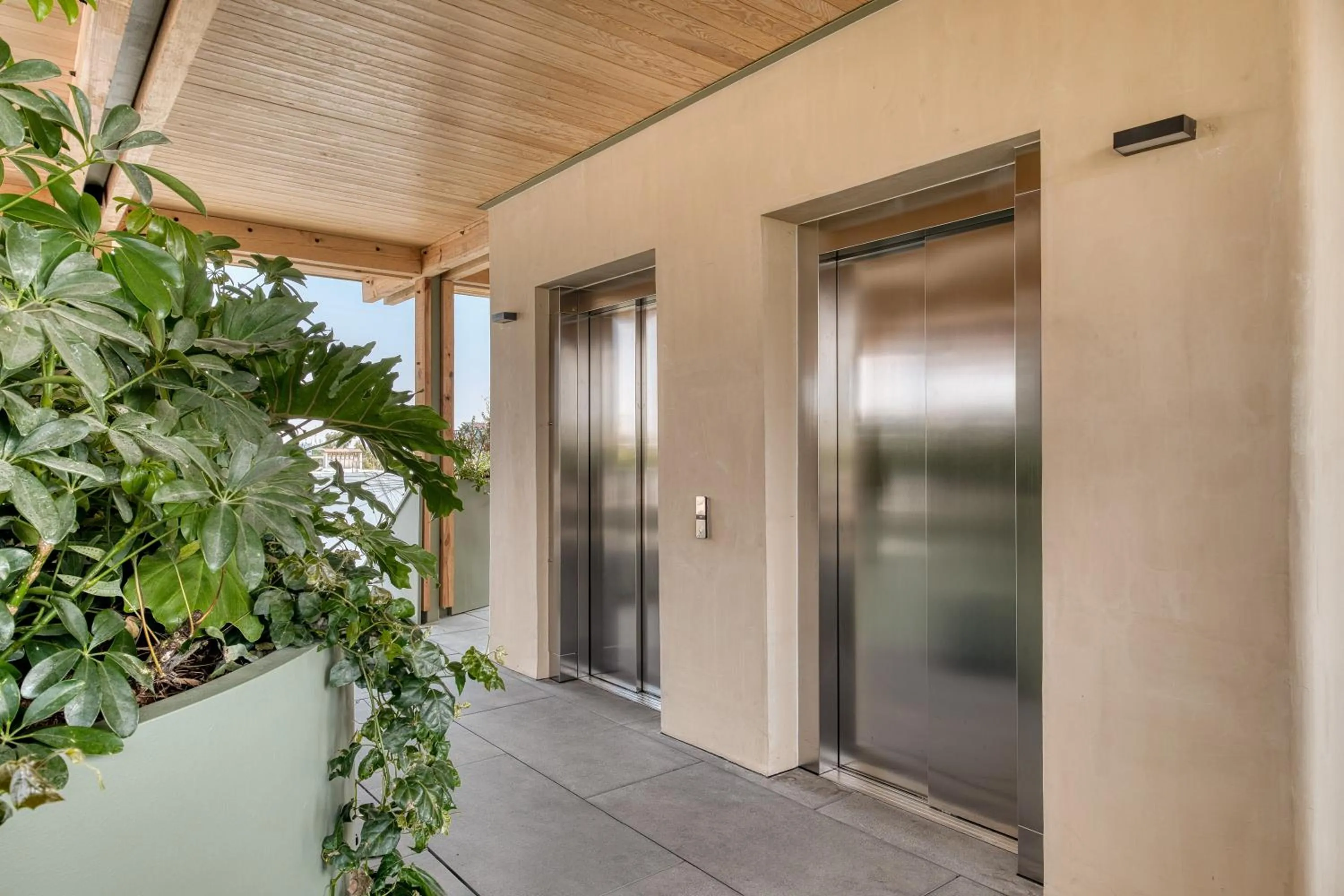 elevator in ONTO Alvaro Obregon Mexico City