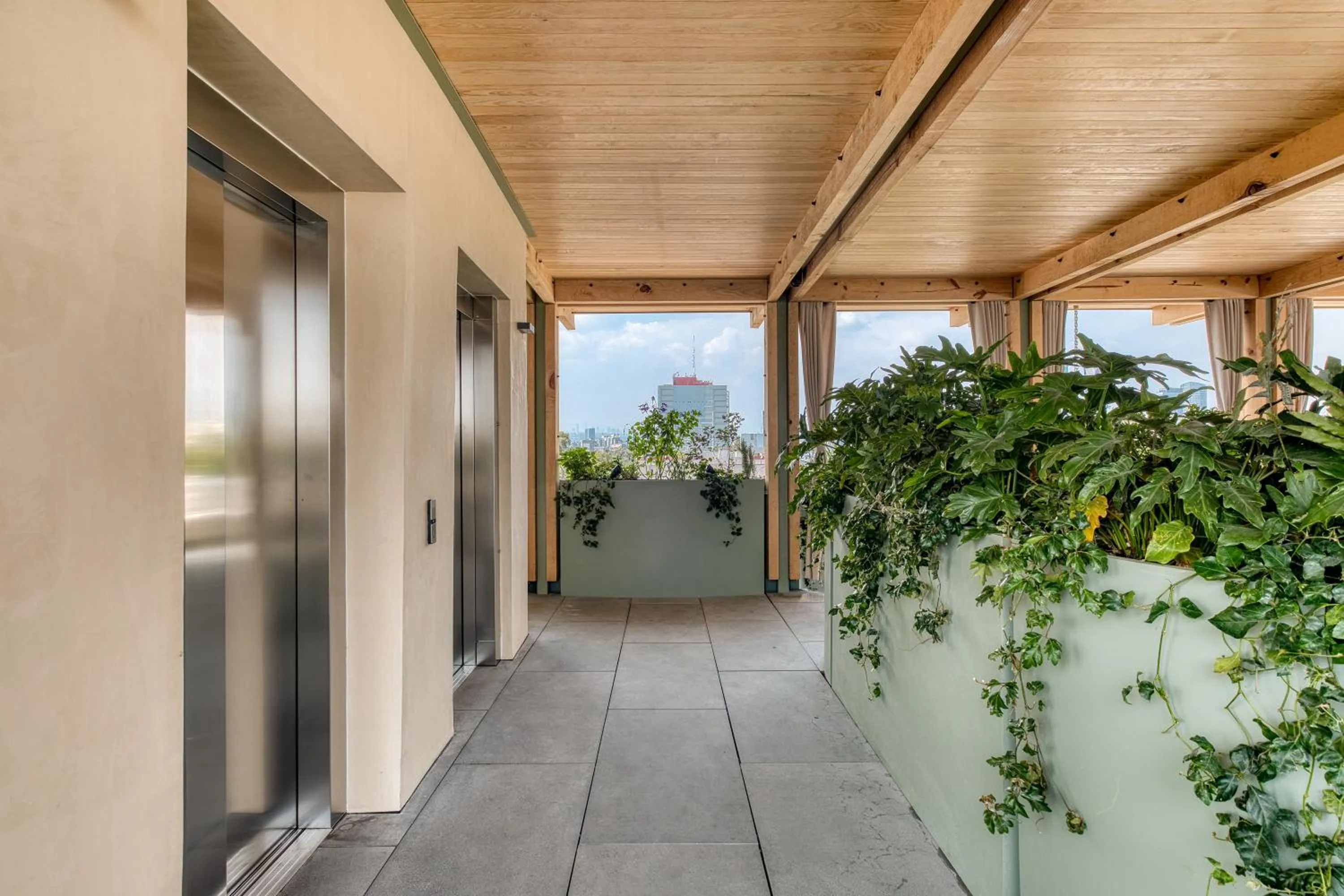 elevator in ONTO Alvaro Obregon Mexico City