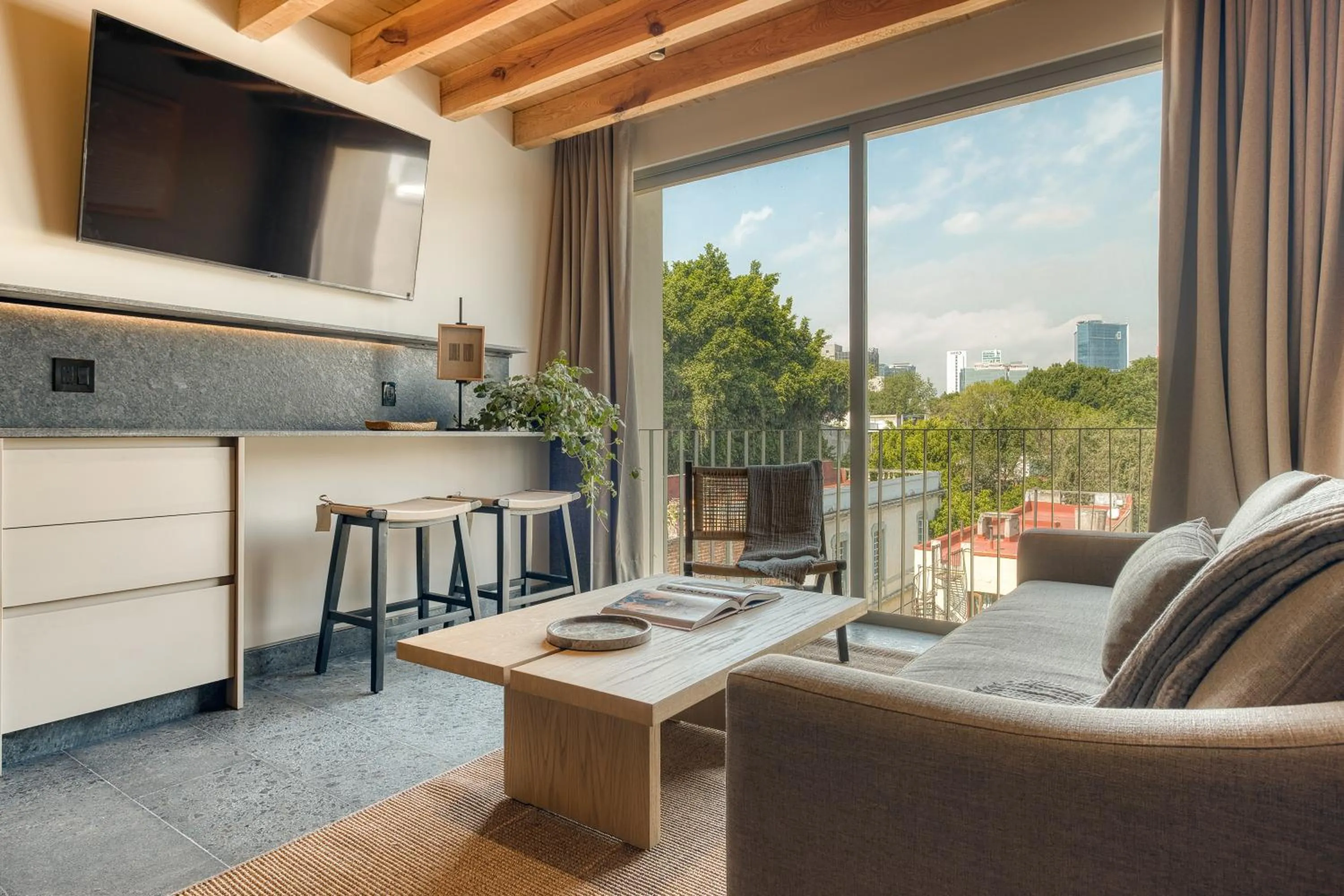 TV and multimedia in ONTO Alvaro Obregon Mexico City