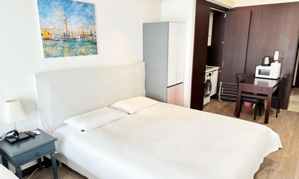 Bed in Centum City Hotel