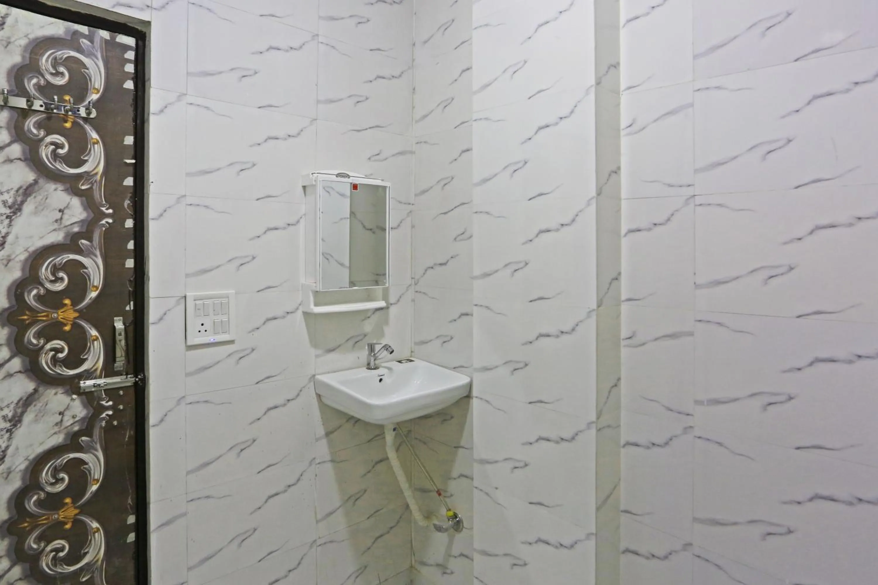 Shower in Twamev Residency