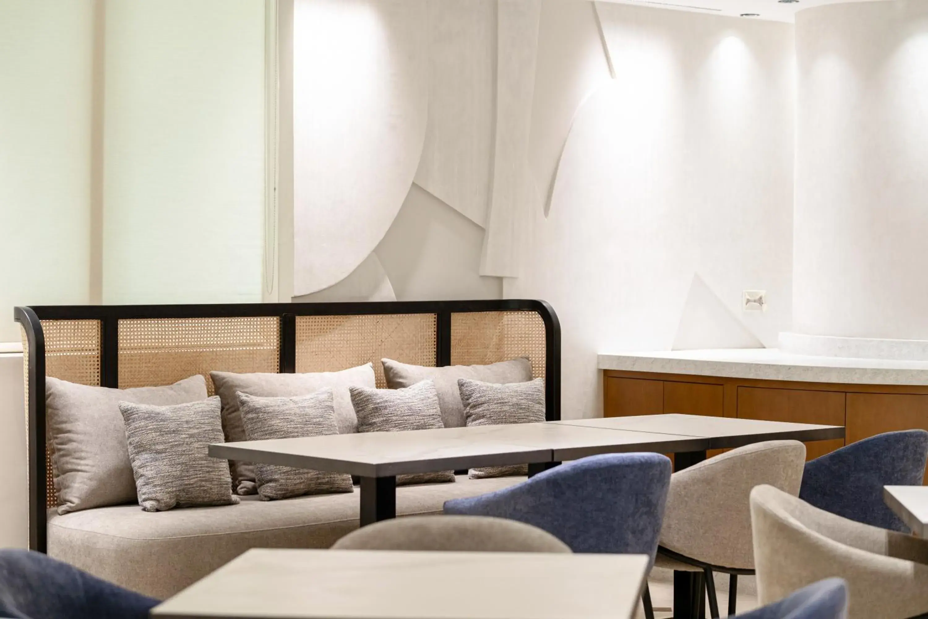 Restaurant/places to eat in Jannah Executive Hotel Apartments Restaurant/places to eat in Jannah Executive Hotel Apartments