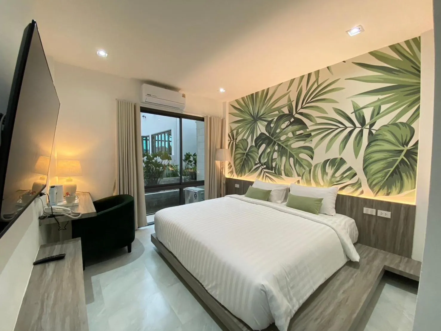 Bed in Tree Airport Hotel Hatyai