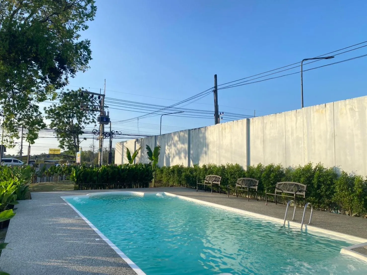 Swimming pool in Tree Airport Hotel Hatyai