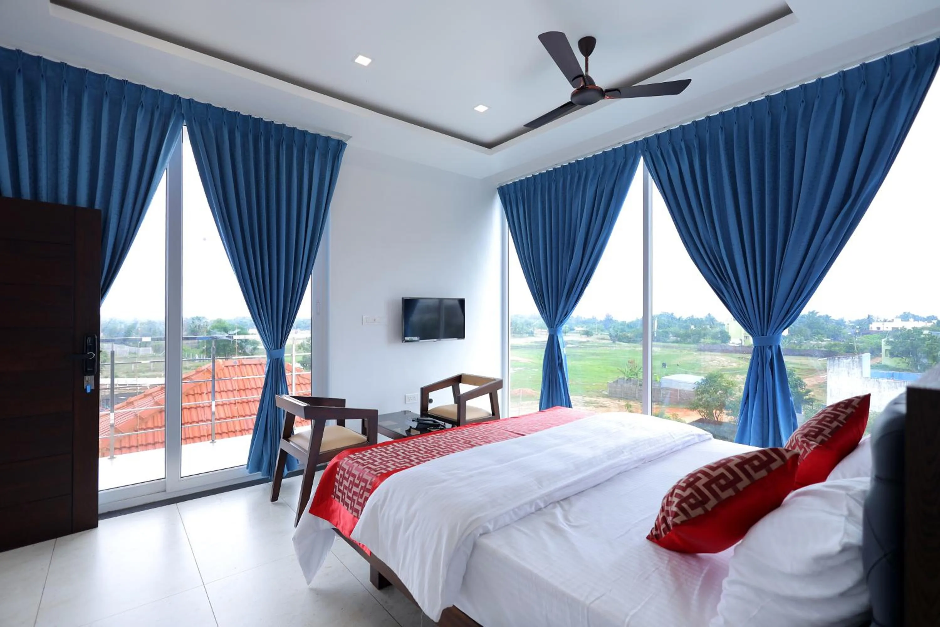 Anglo Resort