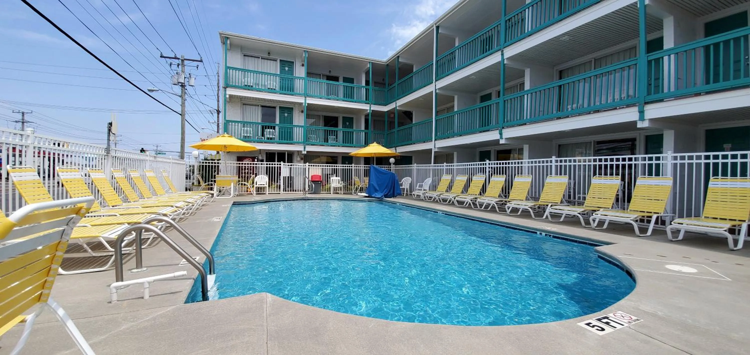 Shangri-La Motel