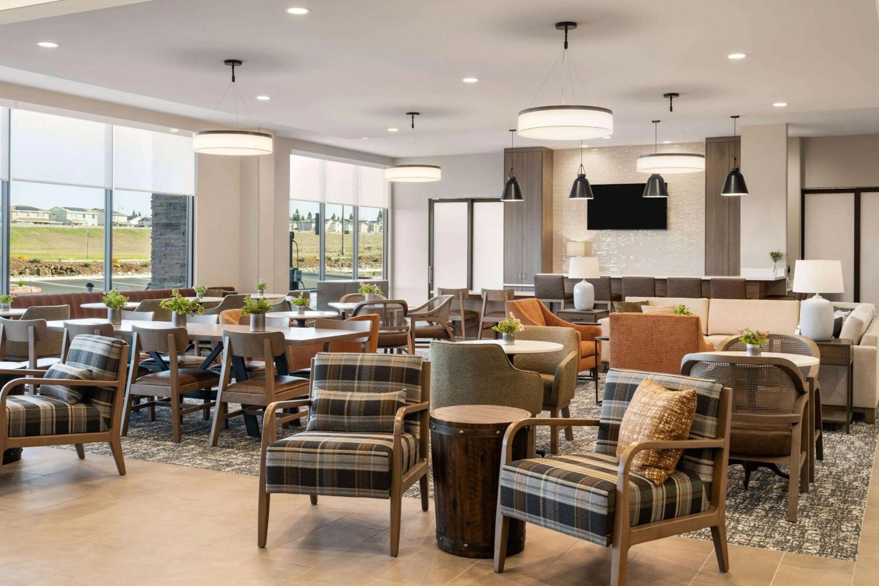 Lobby or reception in La Quinta Inn and Suites by Wyndham Lincoln