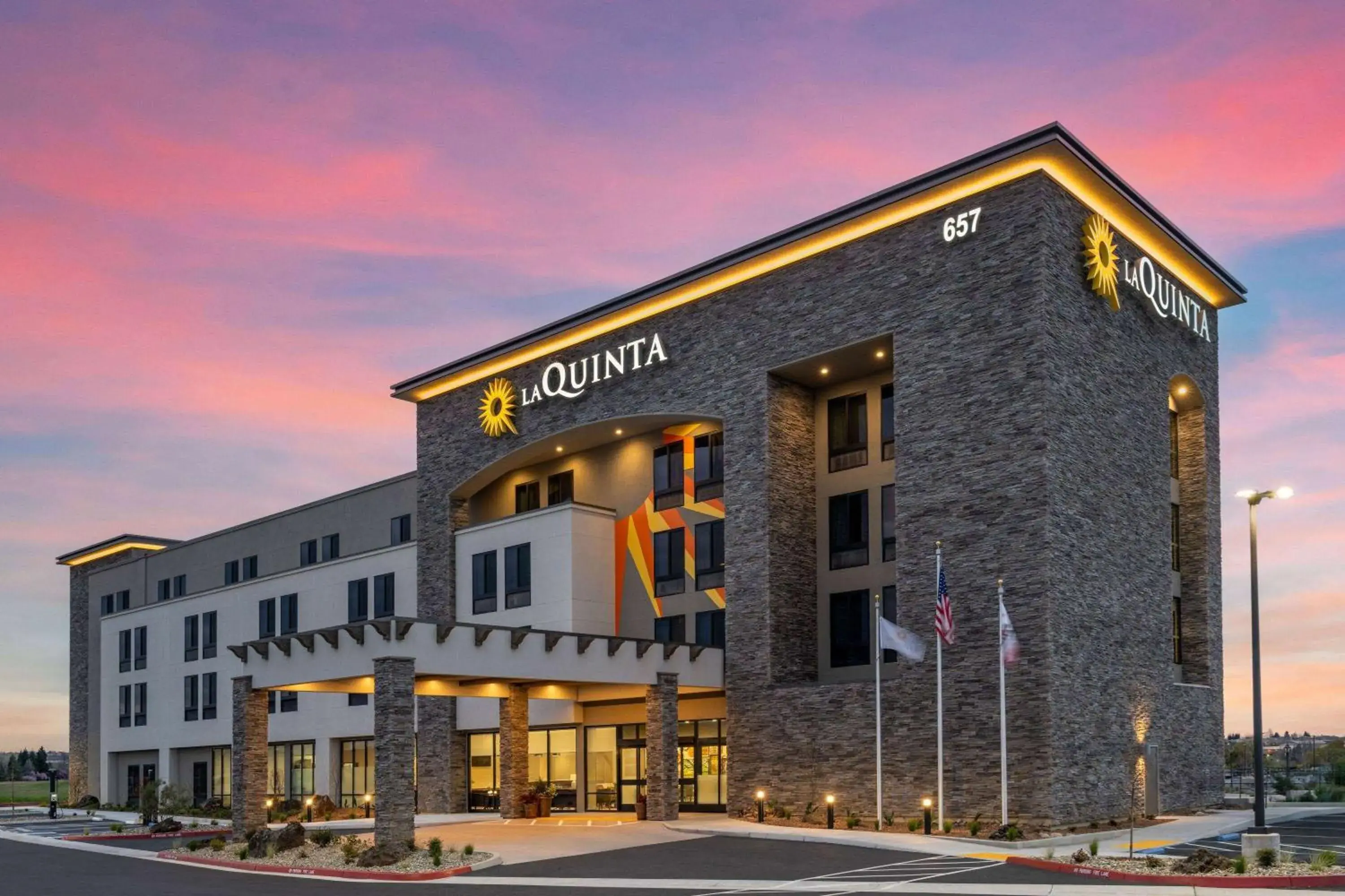 La Quinta Inn and Suites by Wyndham Lincoln La Quinta Inn and Suites by Wyndham Lincoln