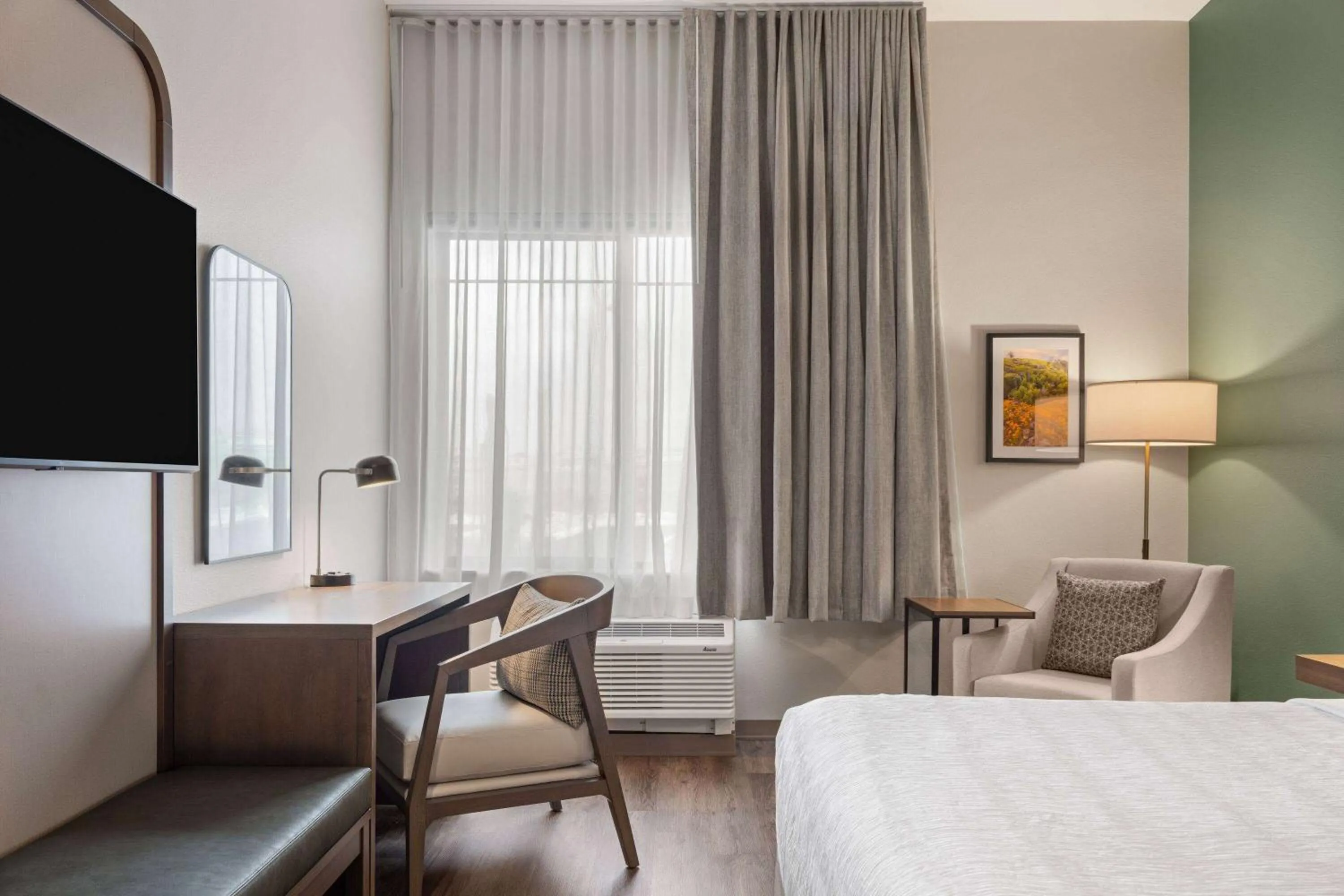 Photo of the whole room, Bed in La Quinta Inn and Suites by Wyndham Lincoln