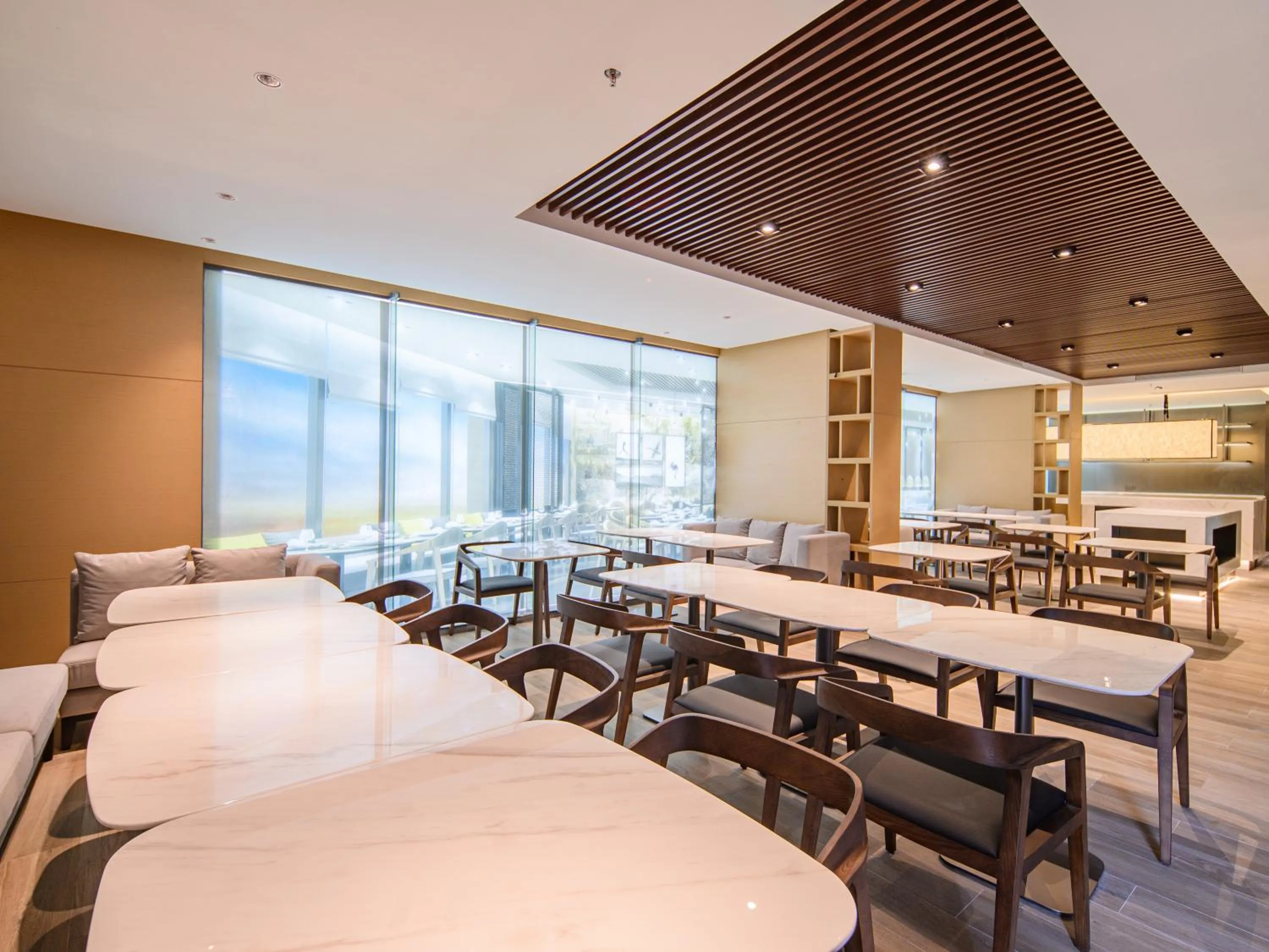 Restaurant/places to eat in Beverly Mountain Bay, Trademark Collection by Wyndham